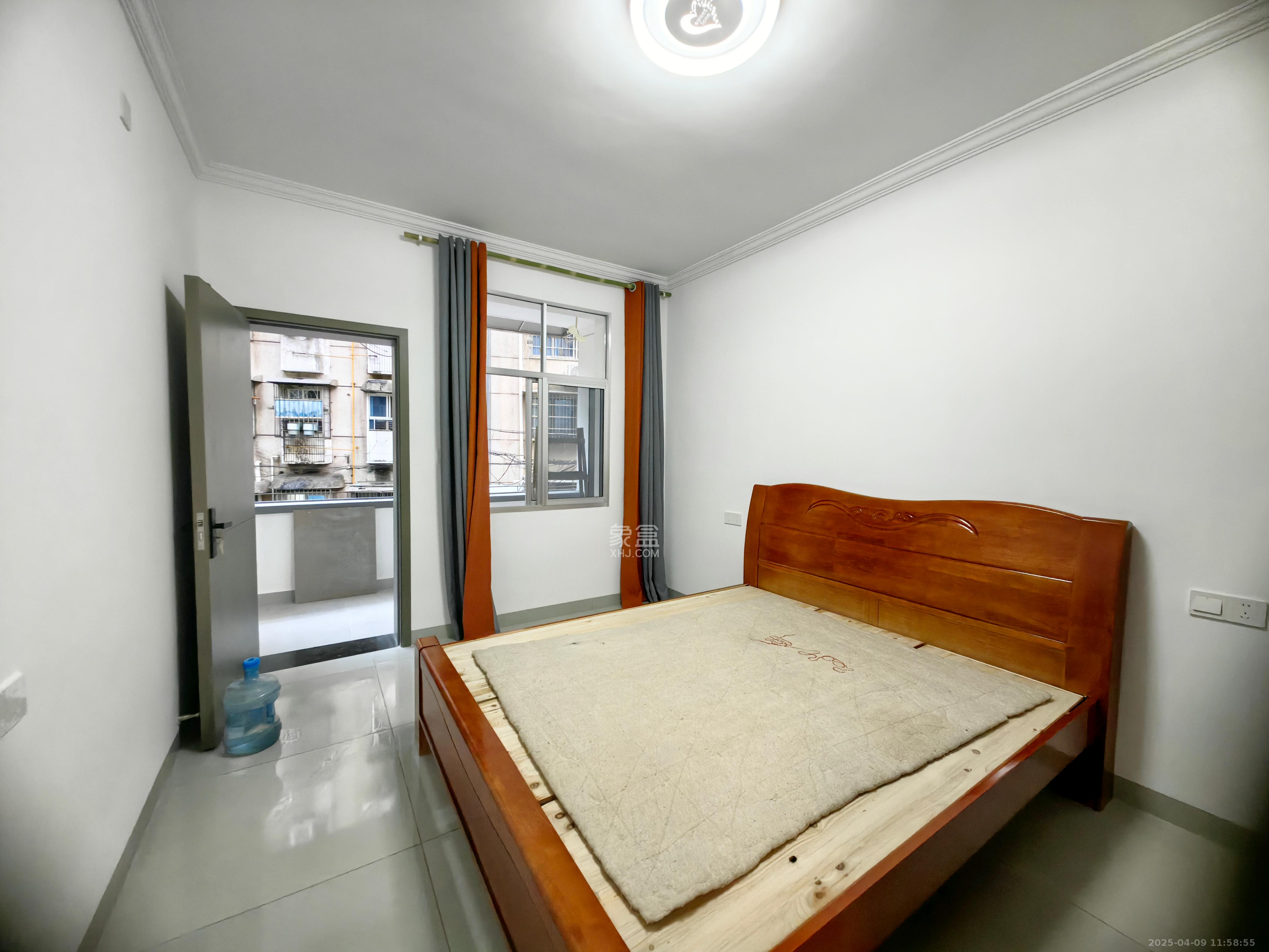 电子仓库宿舍 2室1厅1卫 2000.0元/月 电子仓库宿舍 2室1厅1卫 2000.0元/月室内图