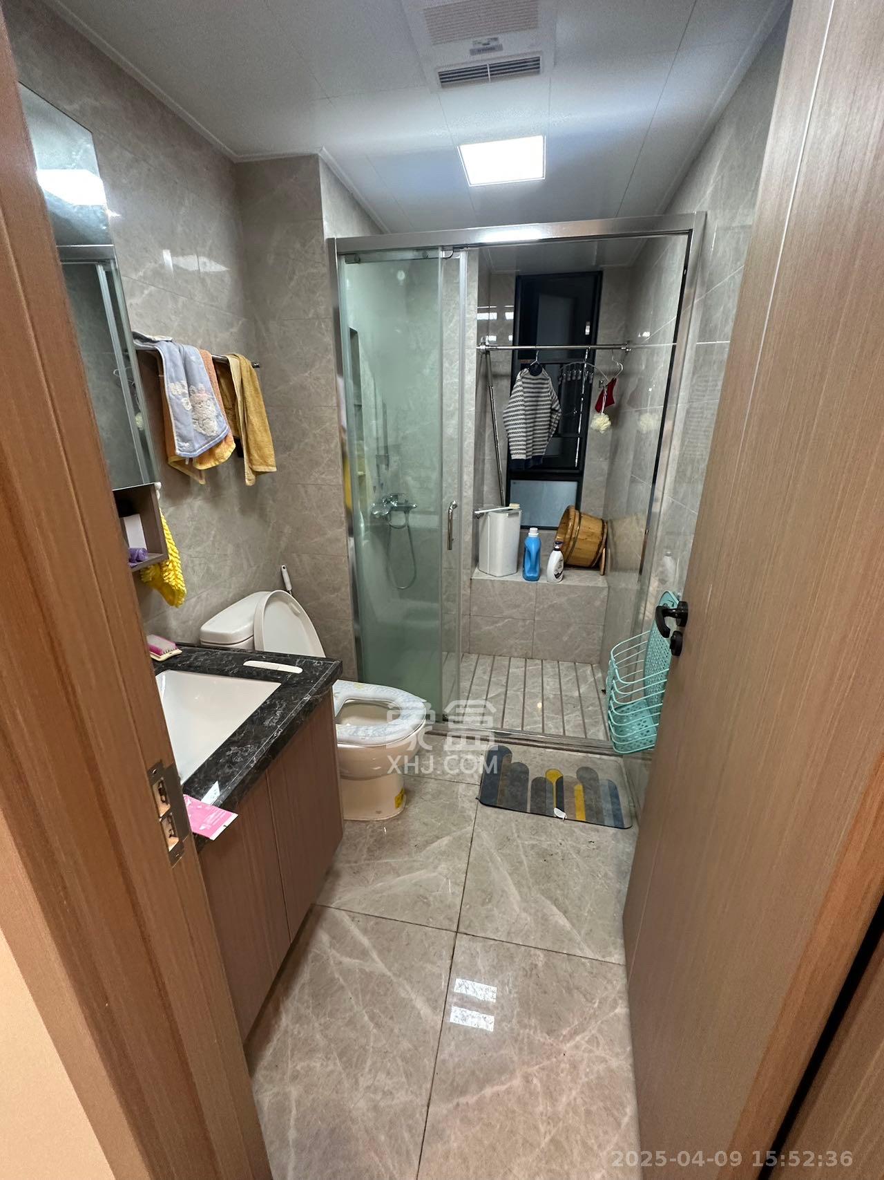中海麓山境南区  3室2厅2卫   3300.00元/月室内图