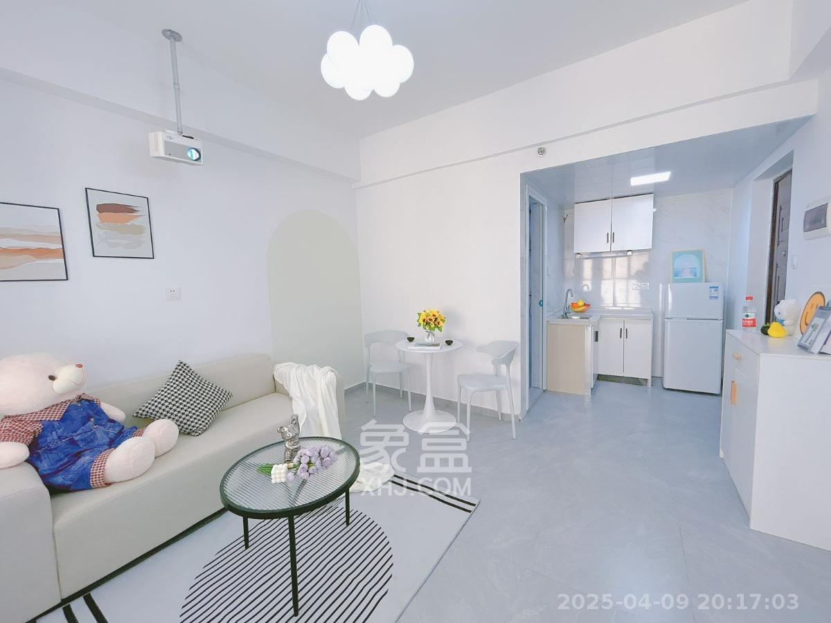 大鸿杰座 1室0厅0卫 2000.0元/月 大鸿杰座 1室0厅0卫 2000.0元/月室内图