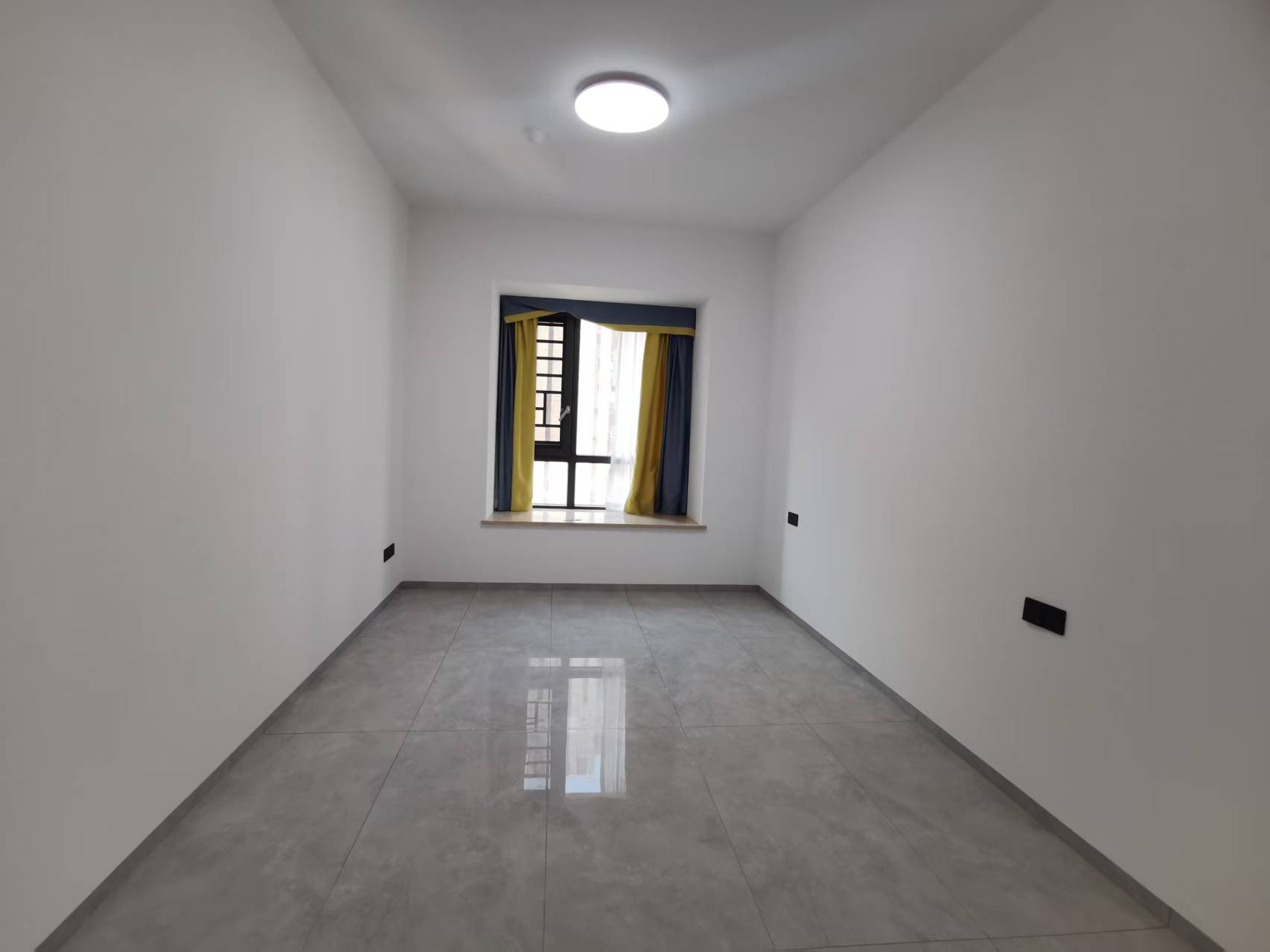 海航豪庭南苑 4室2厅3卫 10000.0元/月 海航豪庭南苑 4室2厅3卫 10000.0元/月室内图