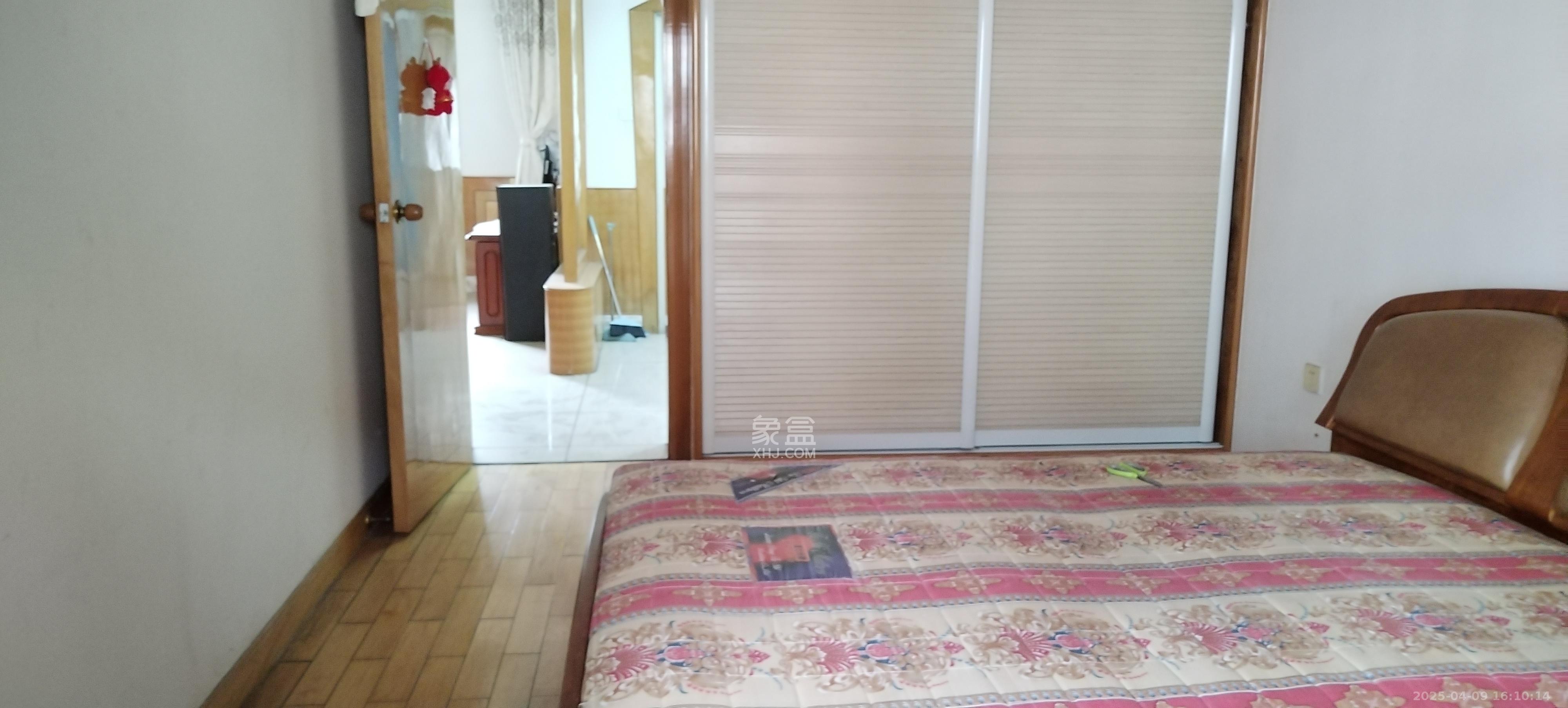 三湘小区 2室1厅1卫 1300.0元/月 三湘小区 2室1厅1卫 1300.0元/月室内图