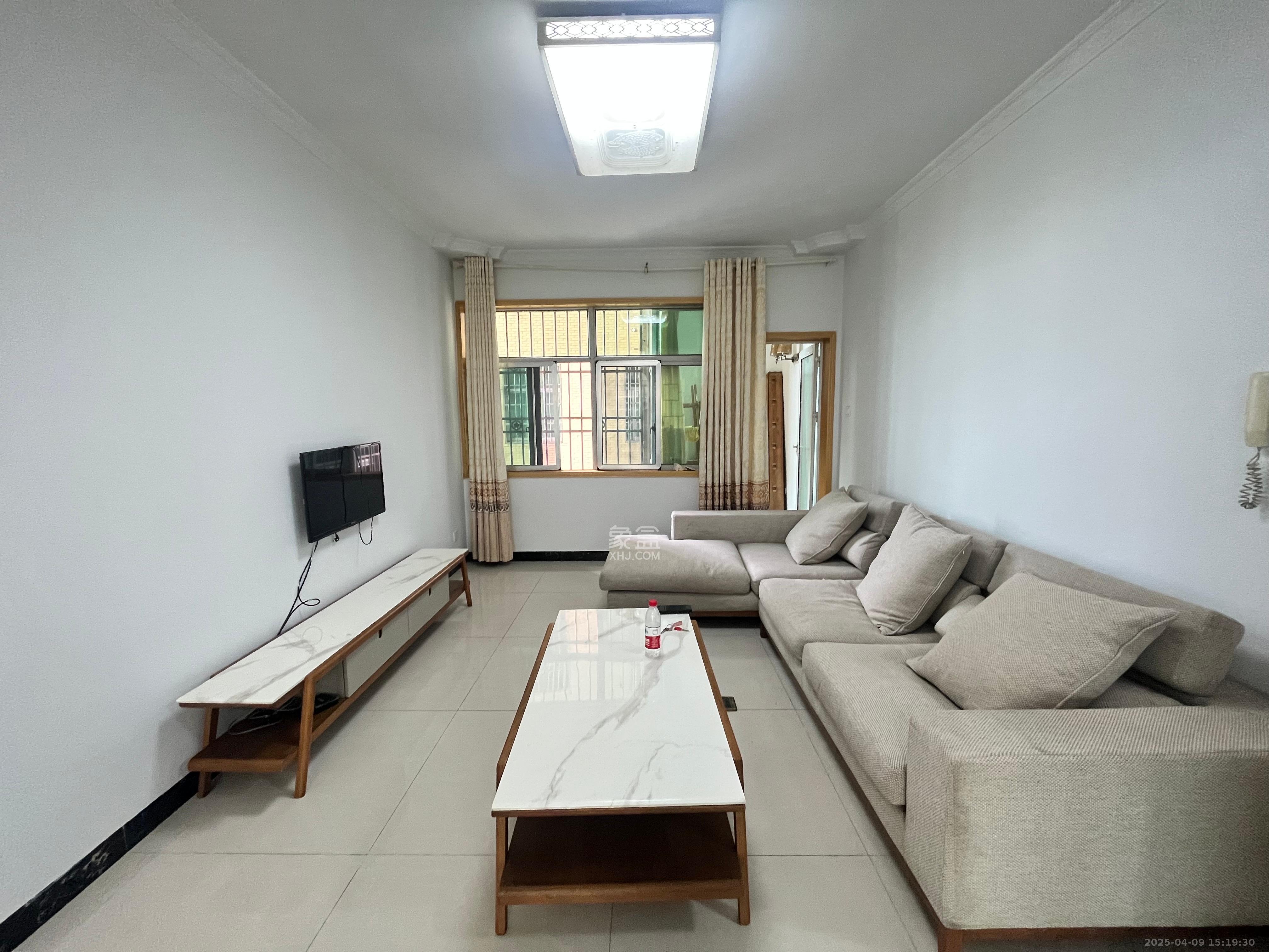 桃阳小区高层低层（安置小区）  3室2厅2卫    1800.0元/月室内图