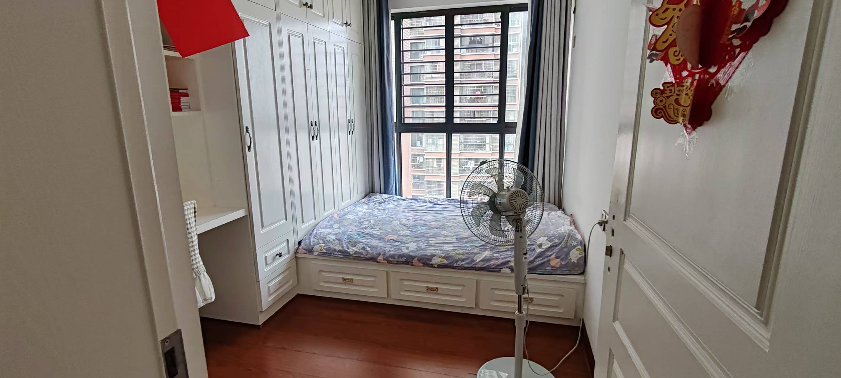 桃花缘  3室2厅2卫    62.8万 桃花缘  3室2厅2卫    62.8万室内图