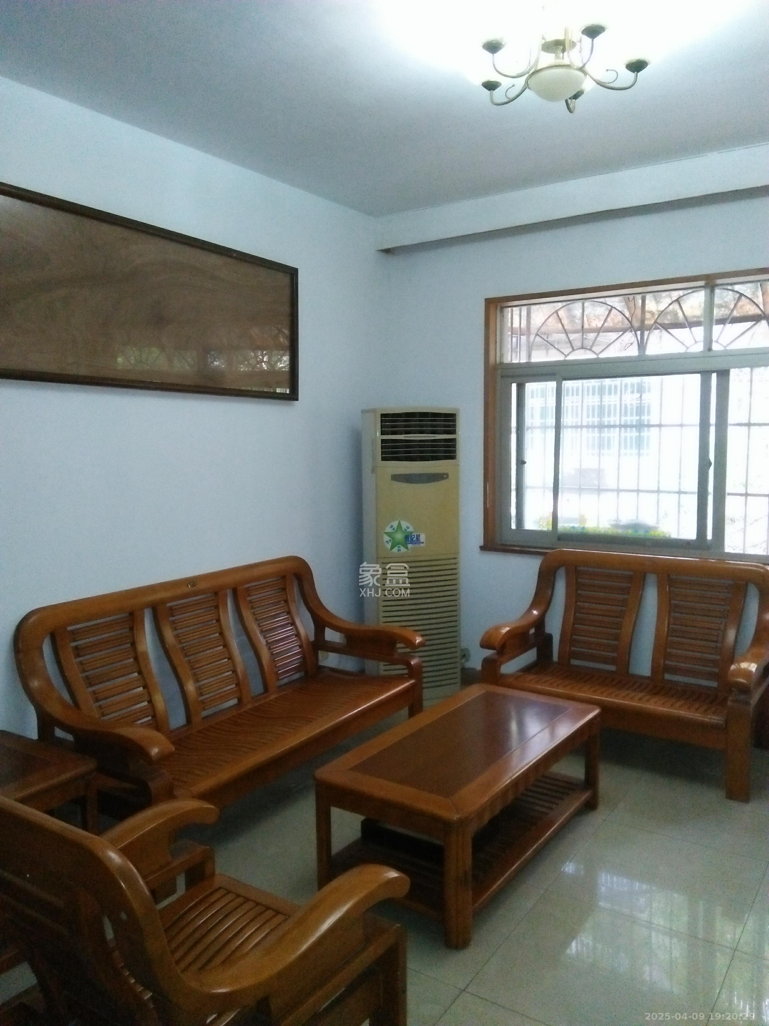 长重机械厂宿舍 3室2厅1卫 2000.0元/月 长重机械厂宿舍 3室2厅1卫 2000.0元/月室内图