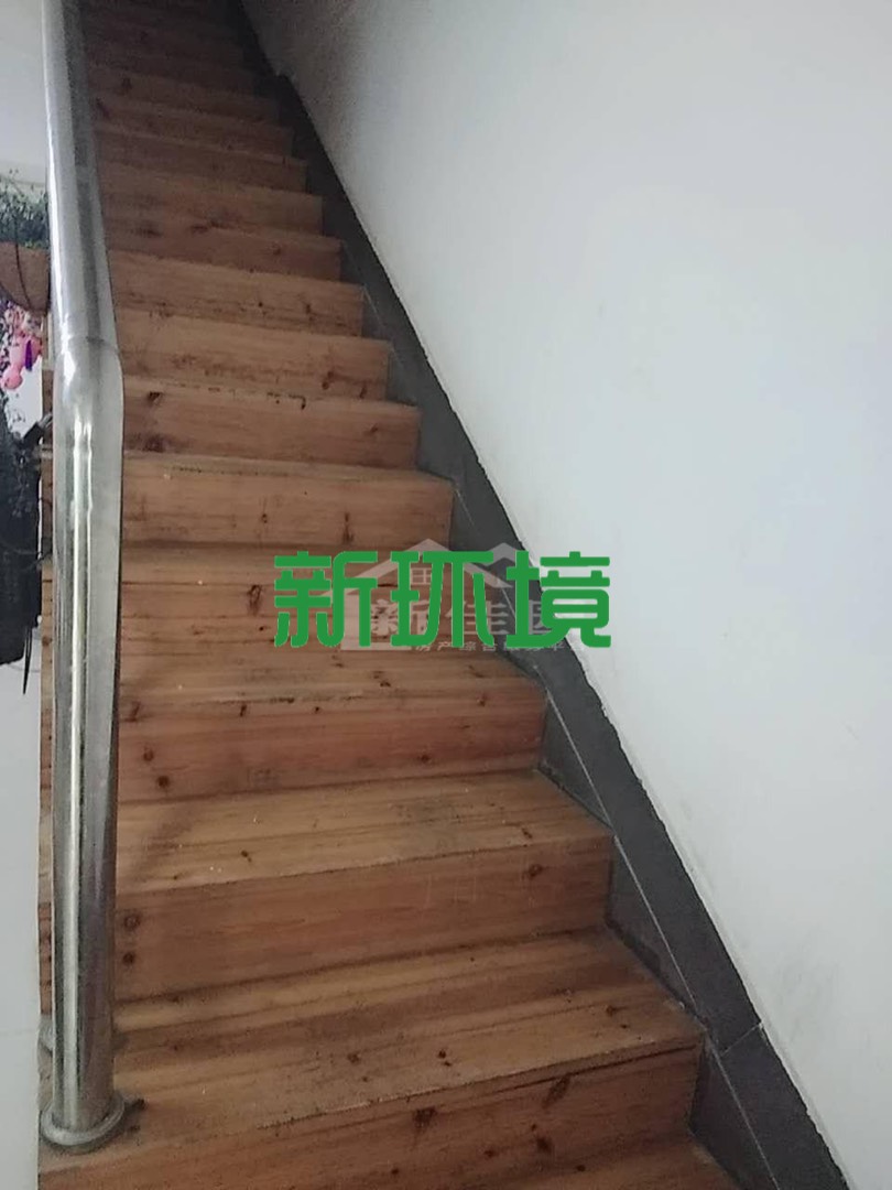 维港十字街  1室1厅1卫   40.00万客厅