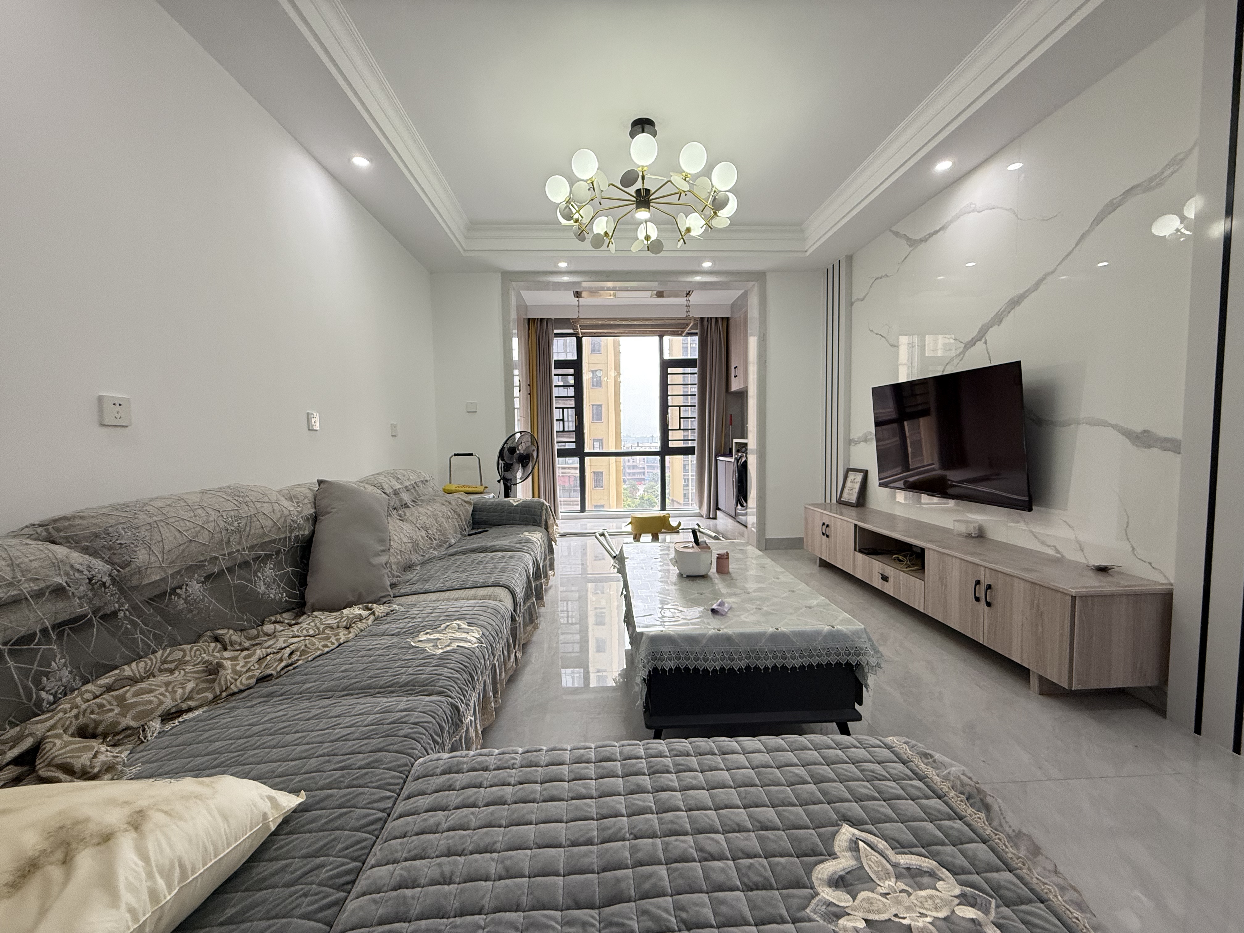 金钟时代城 3室2厅1卫 1800.00元/月 金钟时代城 3室2厅1卫 1800.00元/月室内图