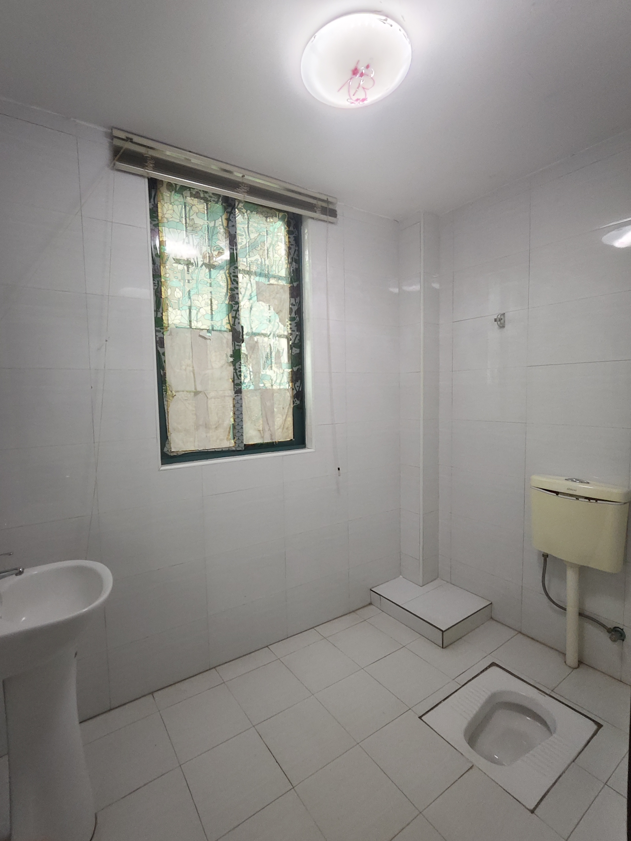 顺枫苑 1室2厅2卫 5800.0元/月 顺枫苑 1室2厅2卫 5800.0元/月室内图