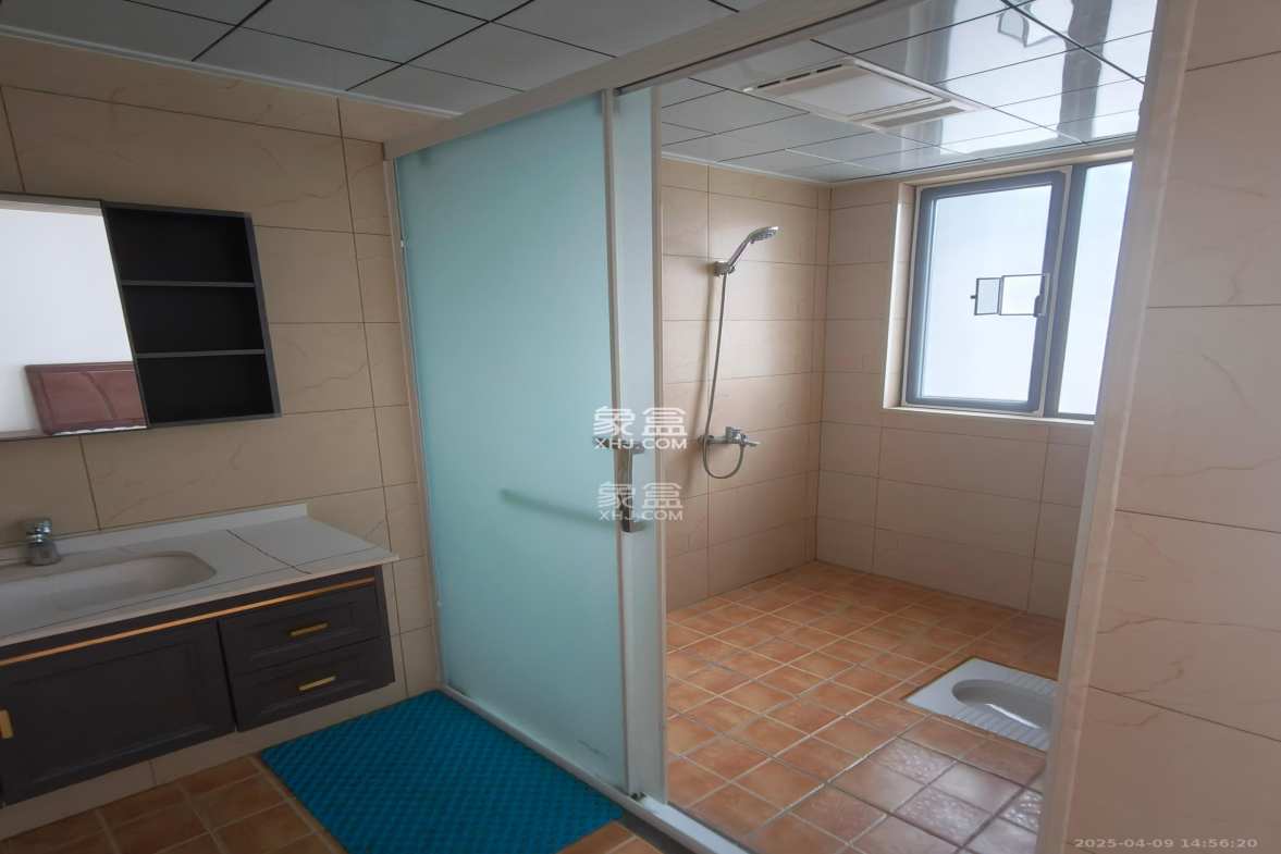 真人桥家园一期 3室2厅2卫 1950.00元/月 真人桥家园一期 3室2厅2卫 1950.00元/月室内图