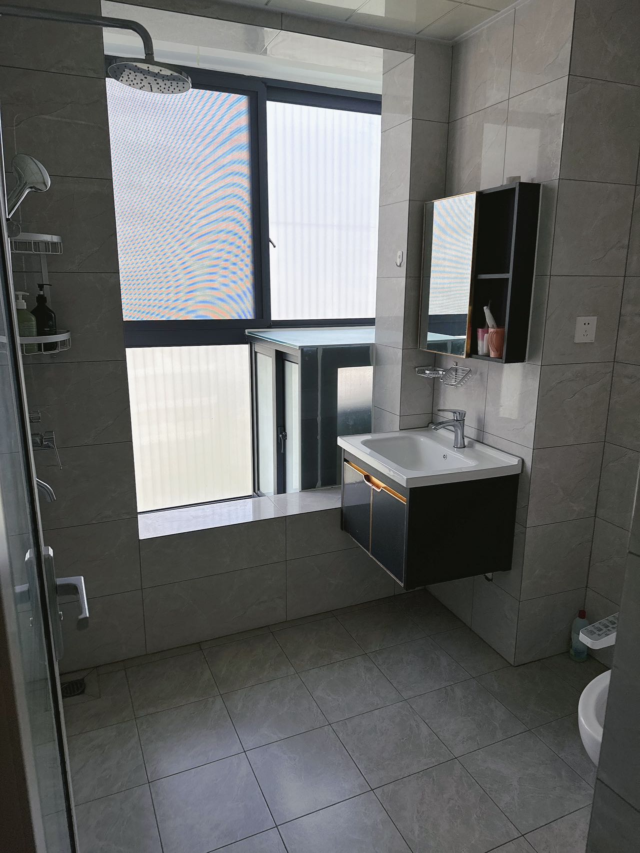 绿地海长流一期  4室2厅2卫    183.0万 绿地海长流一期  4室2厅2卫    183.0万室内图