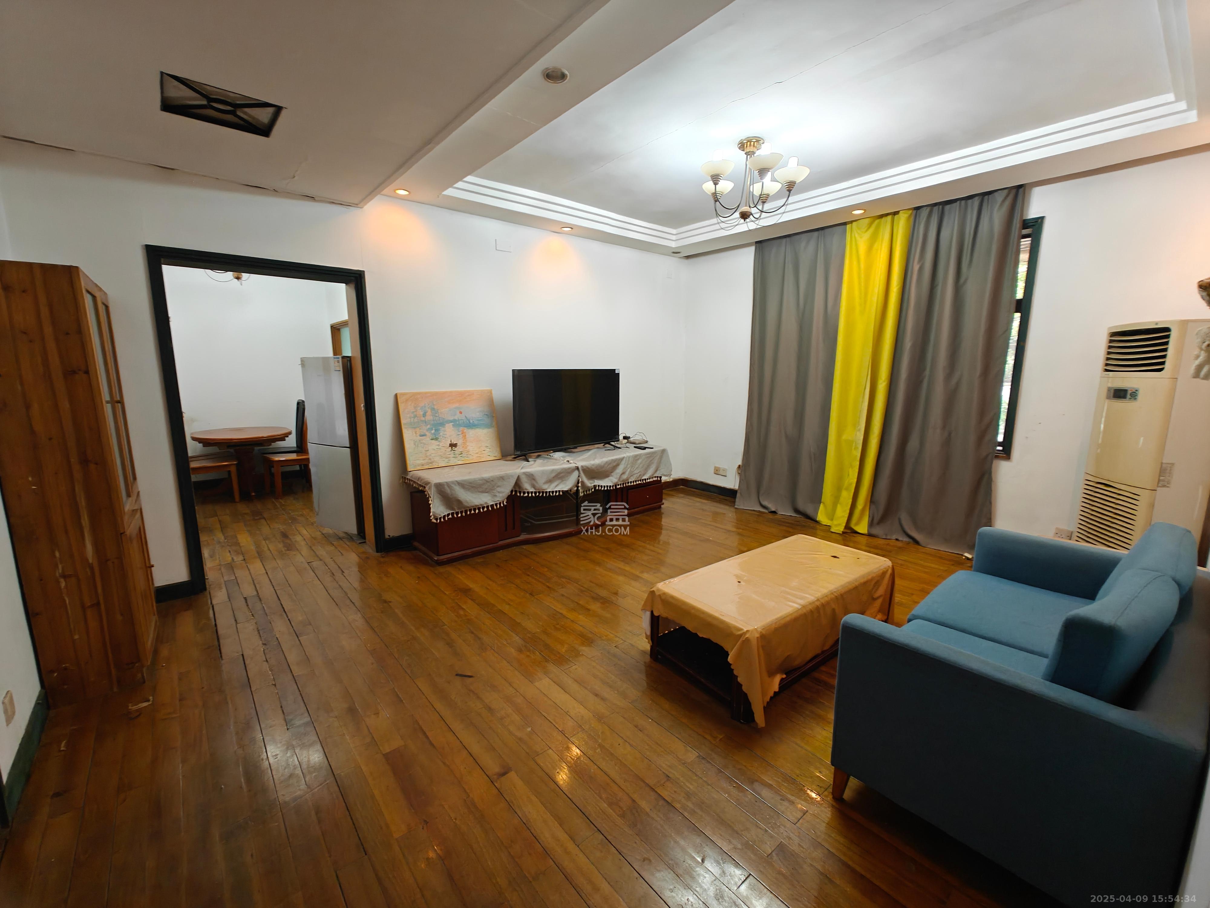 轻工设计院 3室2厅1卫 1500.0元/月 轻工设计院 3室2厅1卫 1500.0元/月室内图