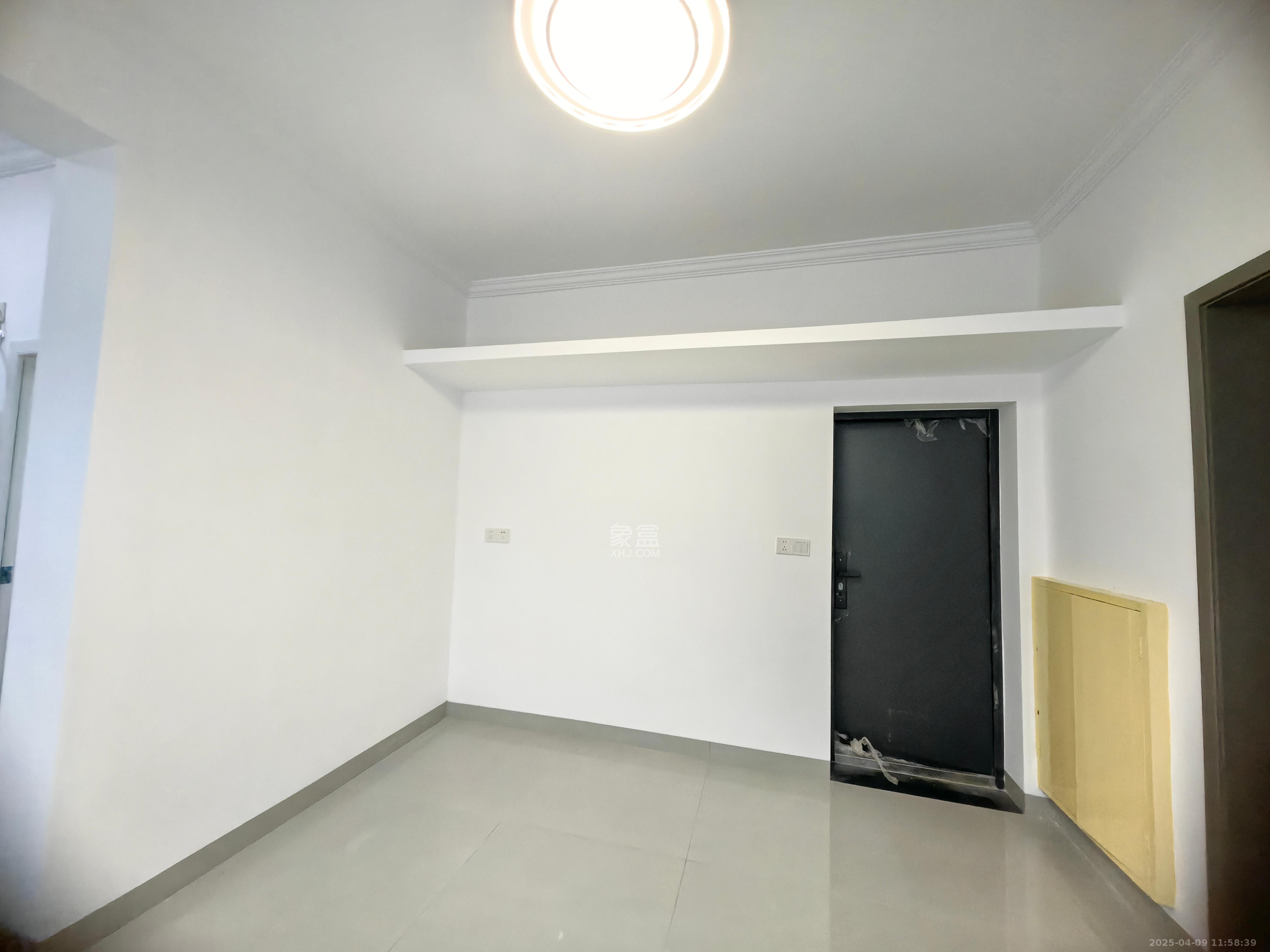 电子仓库宿舍 2室1厅1卫 2000.0元/月 电子仓库宿舍 2室1厅1卫 2000.0元/月室内图