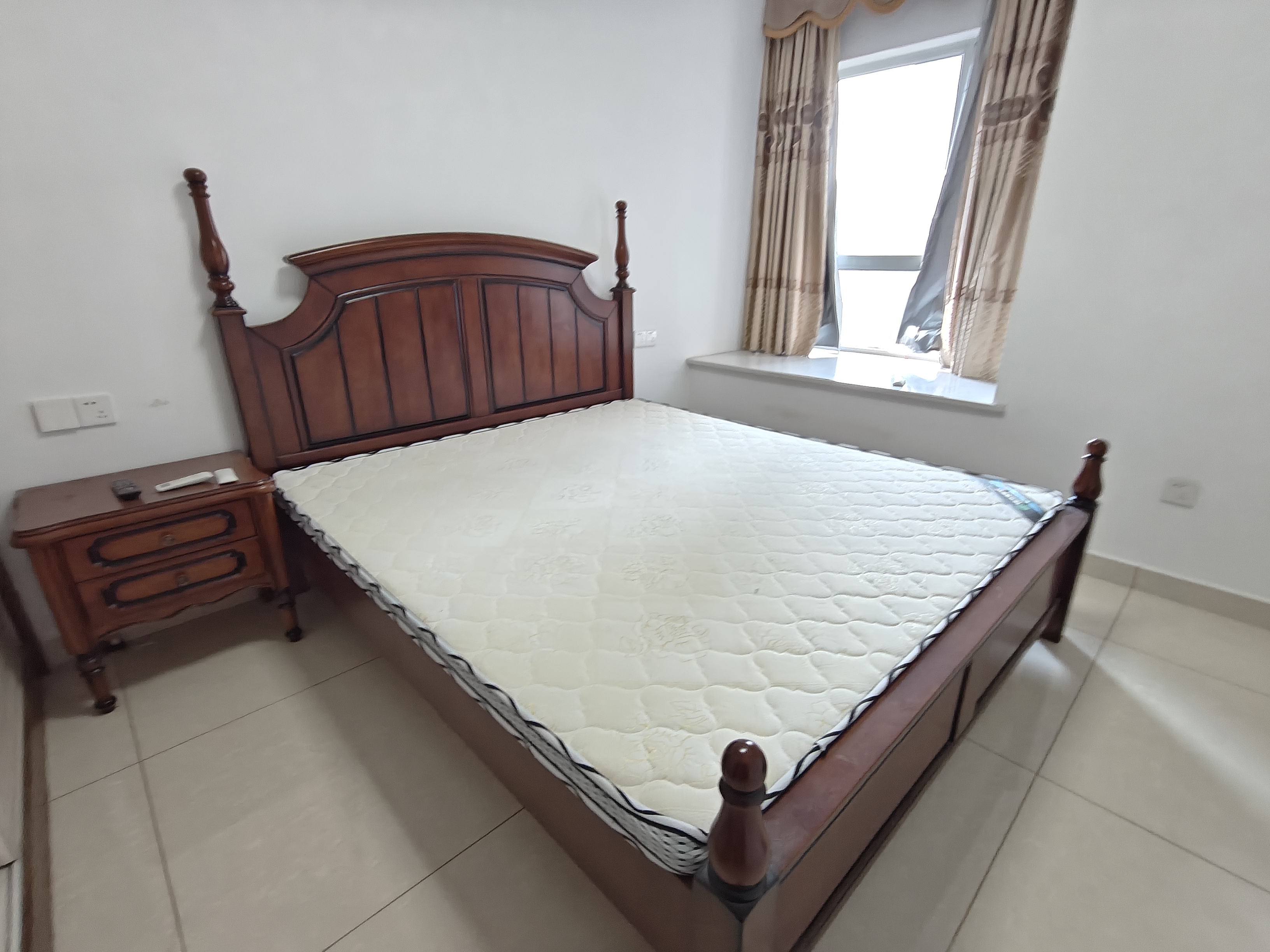 万达湖公馆 3室2厅1卫 1600.0元/月 万达湖公馆 3室2厅1卫 1600.0元/月室内图