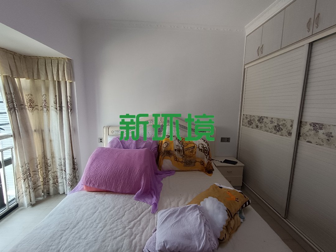 华天城小区 3室2厅1卫 75.00万 华天城小区 3室2厅1卫 75.00万客厅