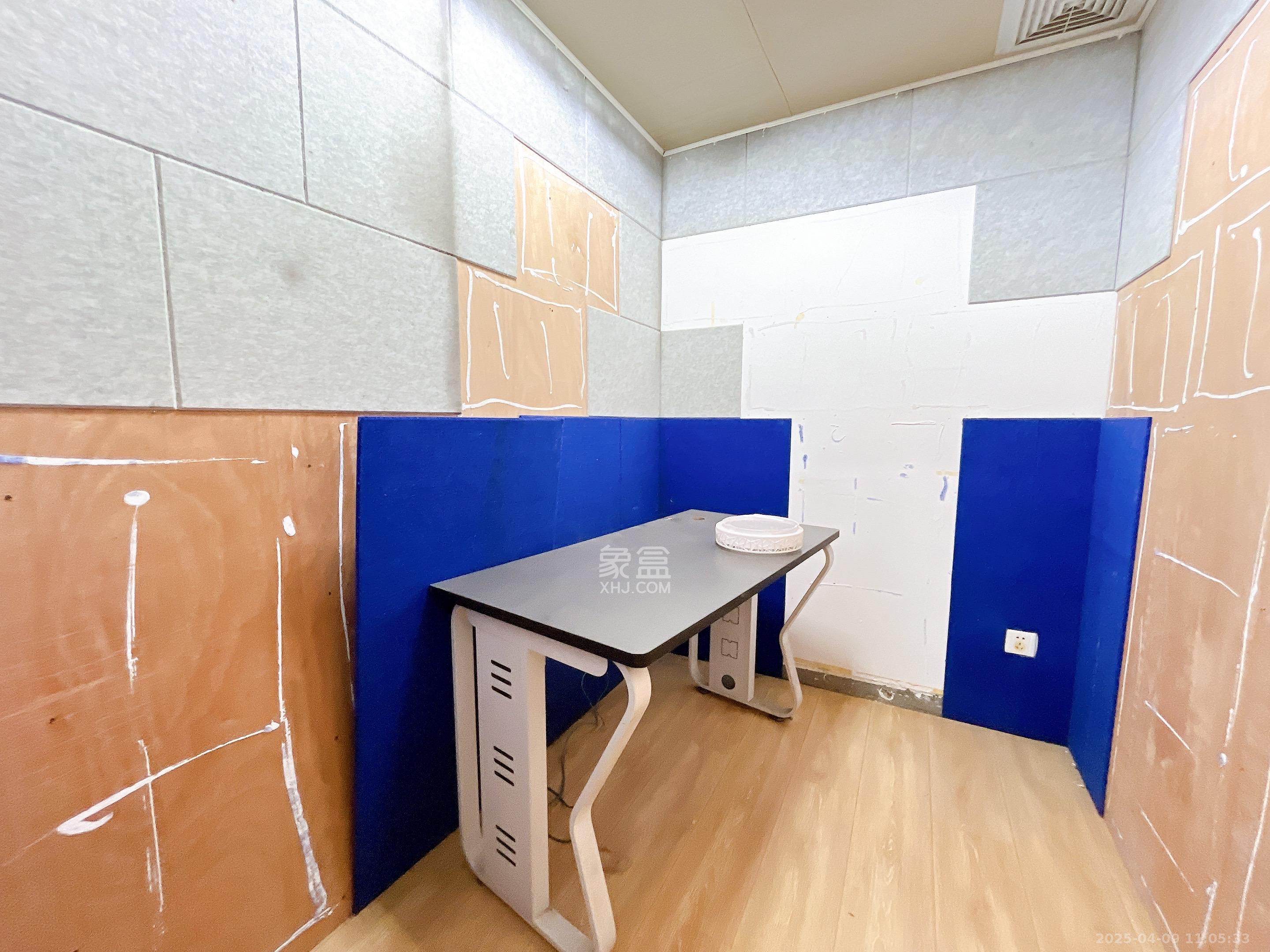 湖南财富中心 11室2厅1卫 3500.0元/月 湖南财富中心 11室2厅1卫 3500.0元/月室内图