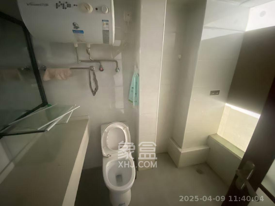 兰亭湾畔 1室1厅1卫 1600.0元/月 兰亭湾畔 1室1厅1卫 1600.0元/月室内图