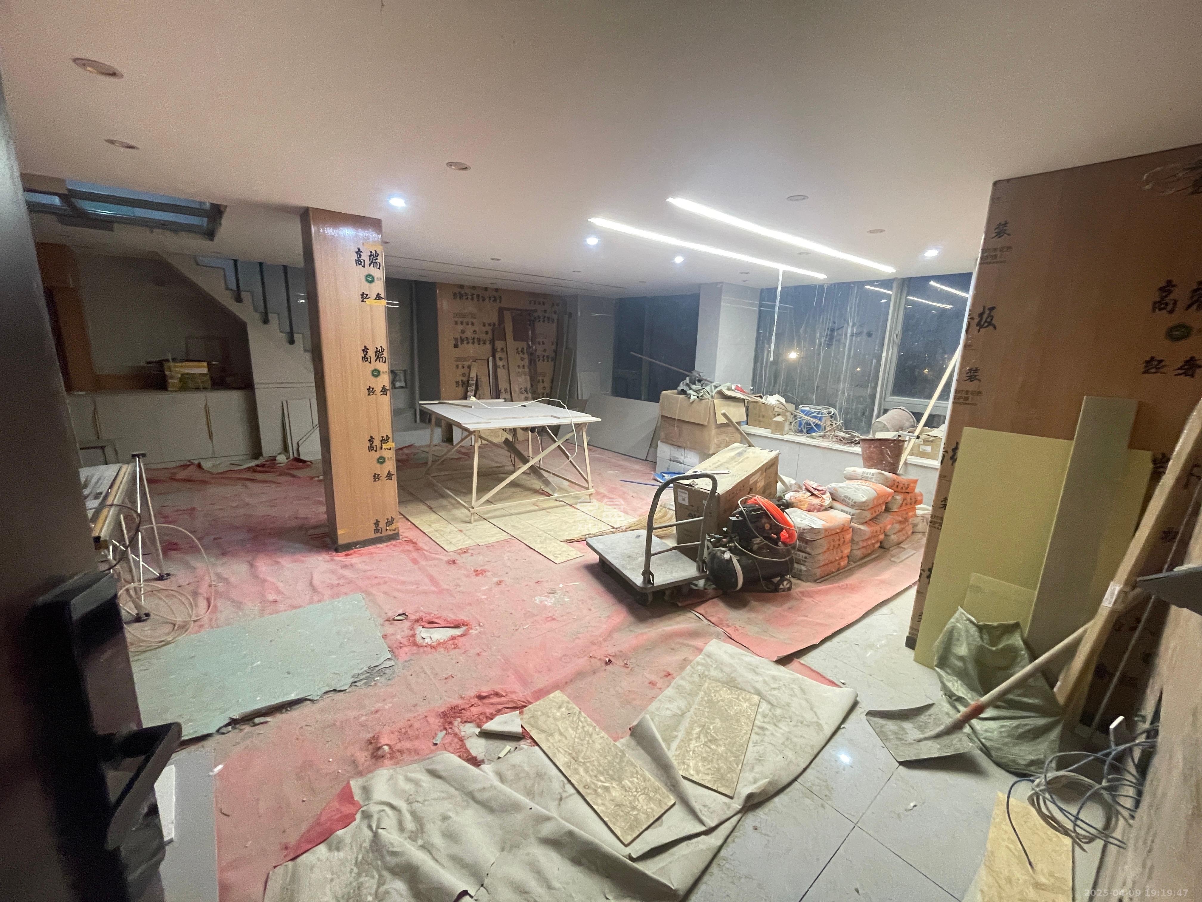 佳兆业云顶都汇 1室1厅0卫 3500.0元/月 佳兆业云顶都汇 1室1厅0卫 3500.0元/月室内图