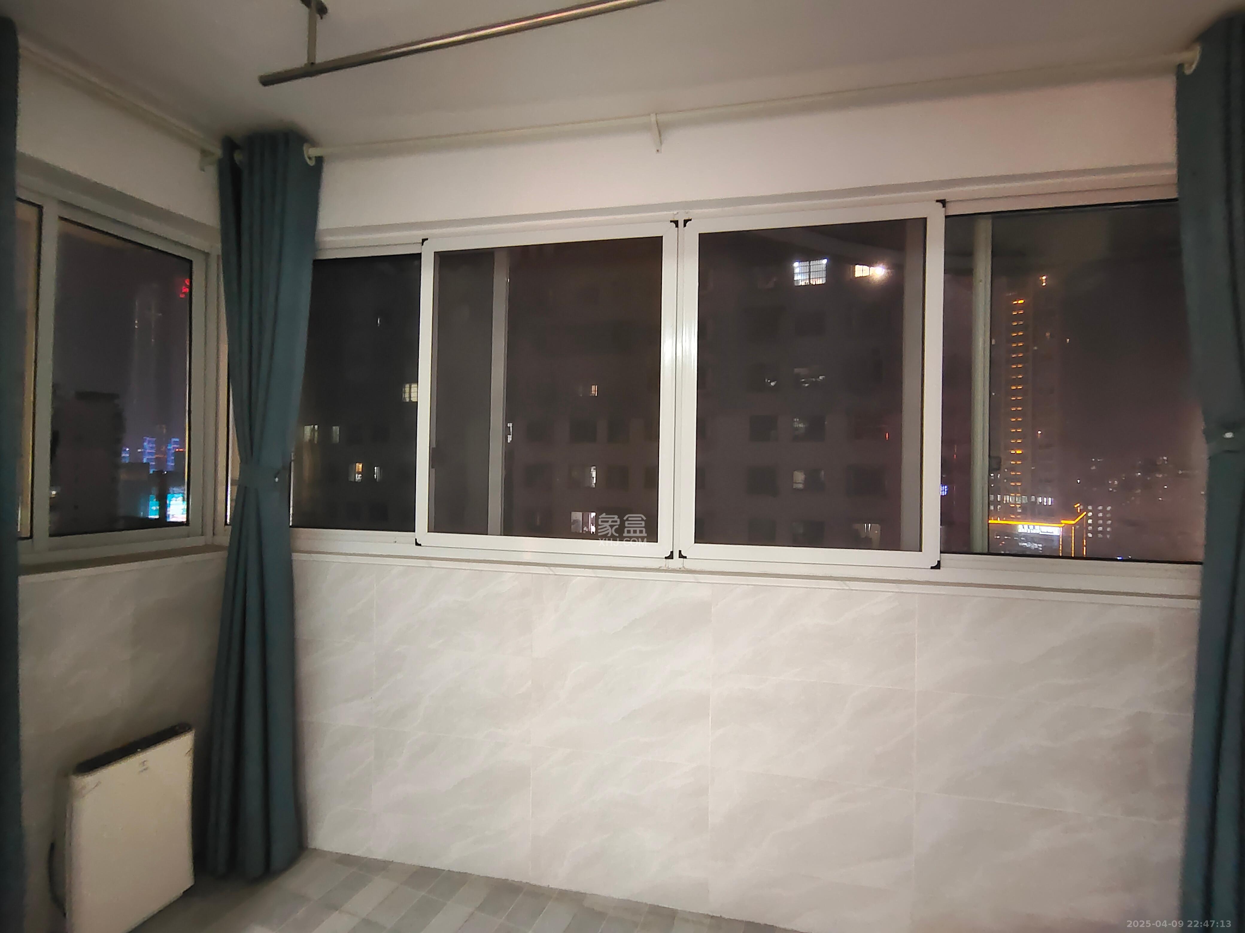 玛依拉山庄  3室2厅2卫   2900.00元/月室内图