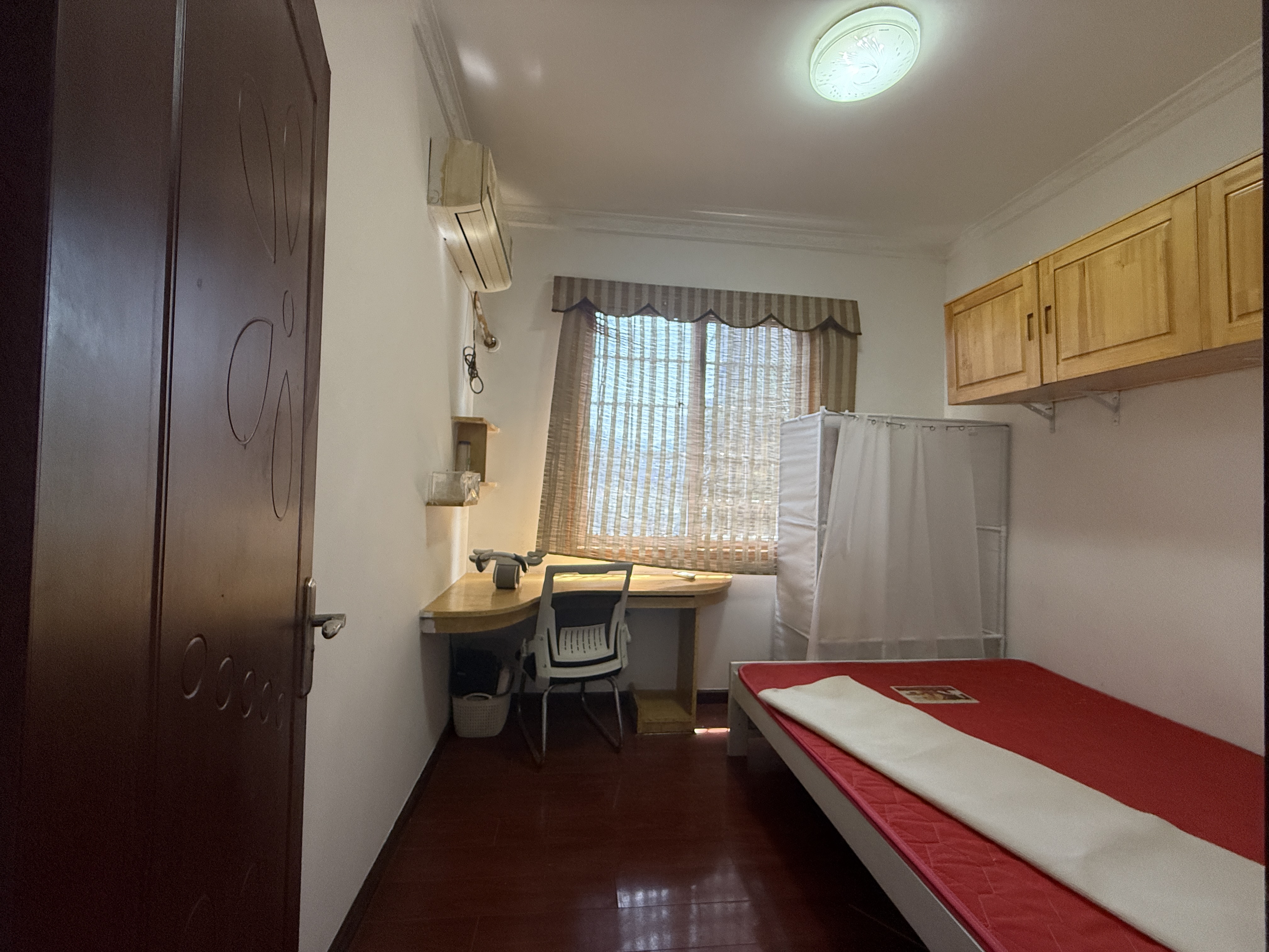 欣业苑 2室2厅1卫 38.0万 欣业苑 2室2厅1卫 38.0万客厅