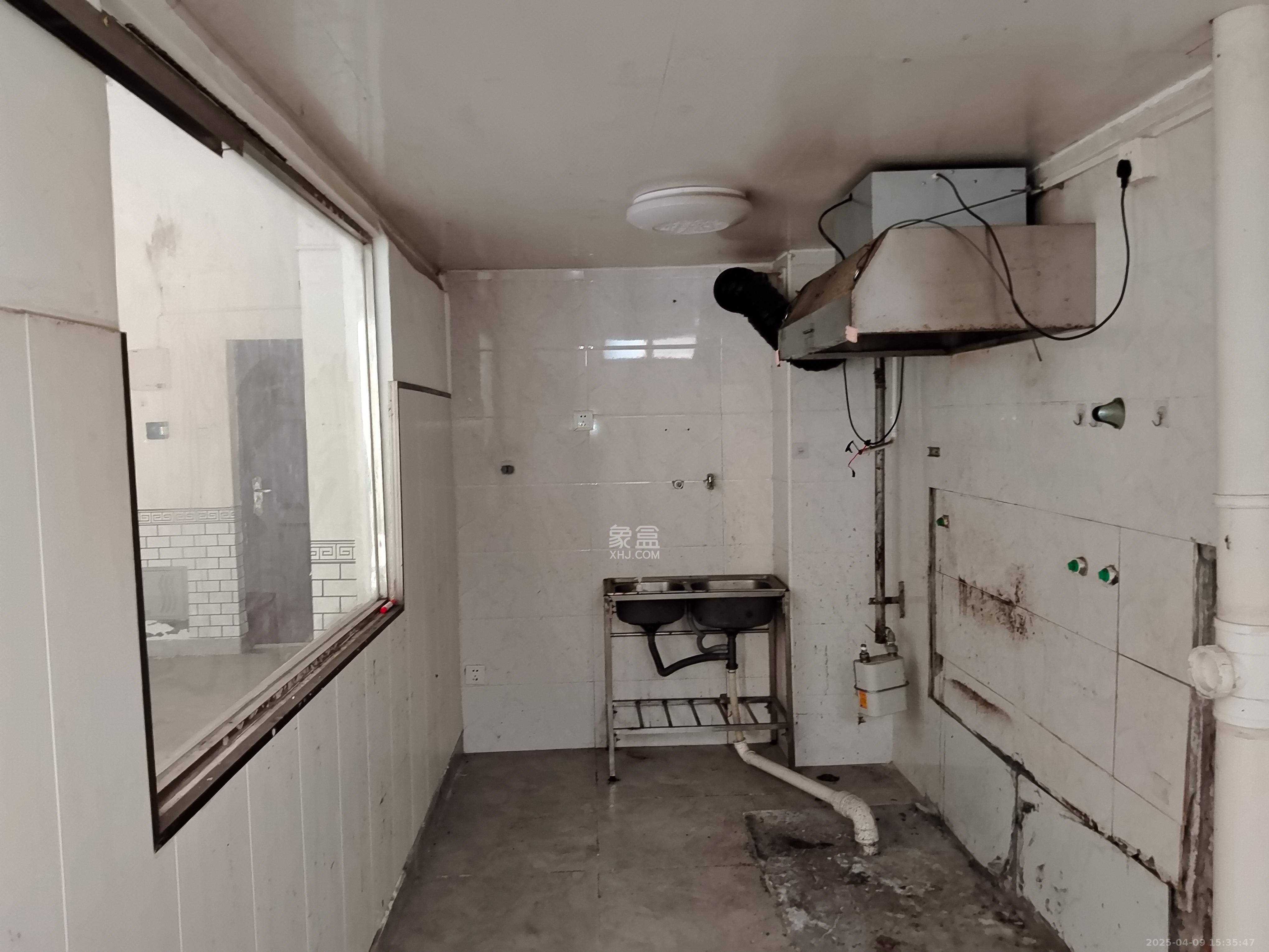 中信凯旋蓝岸(中信新城三期) 1室0厅0卫 1100.0元/月 中信凯旋蓝岸(中信新城三期) 1室0厅0卫 1100.0元/月室内图