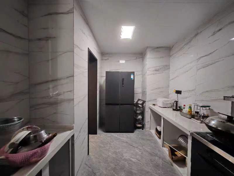 海航豪庭南苑 4室2厅3卫 10000.0元/月 海航豪庭南苑 4室2厅3卫 10000.0元/月室内图