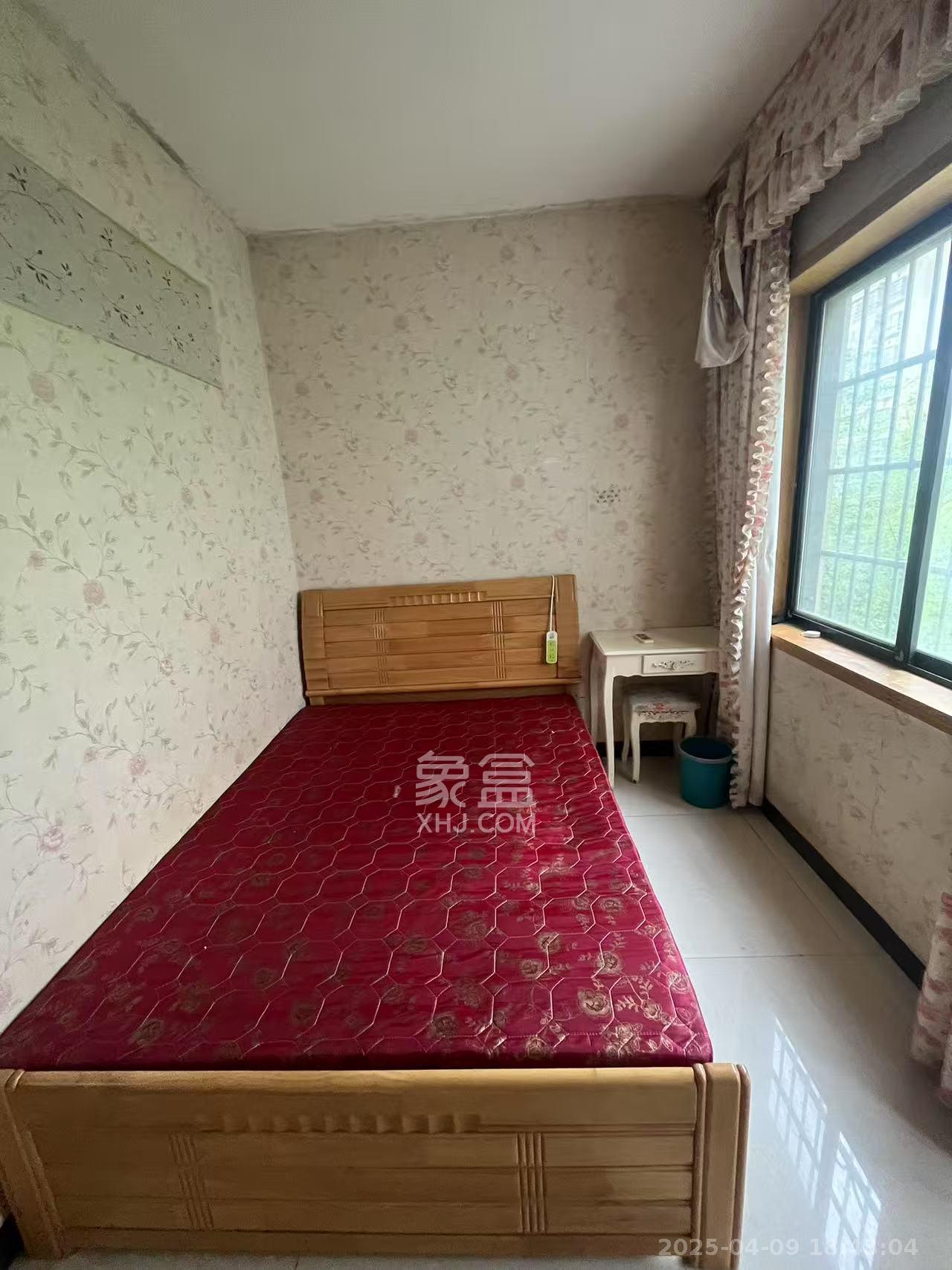 满庭芳小区  1室1厅1卫   1600.00元/月室内图