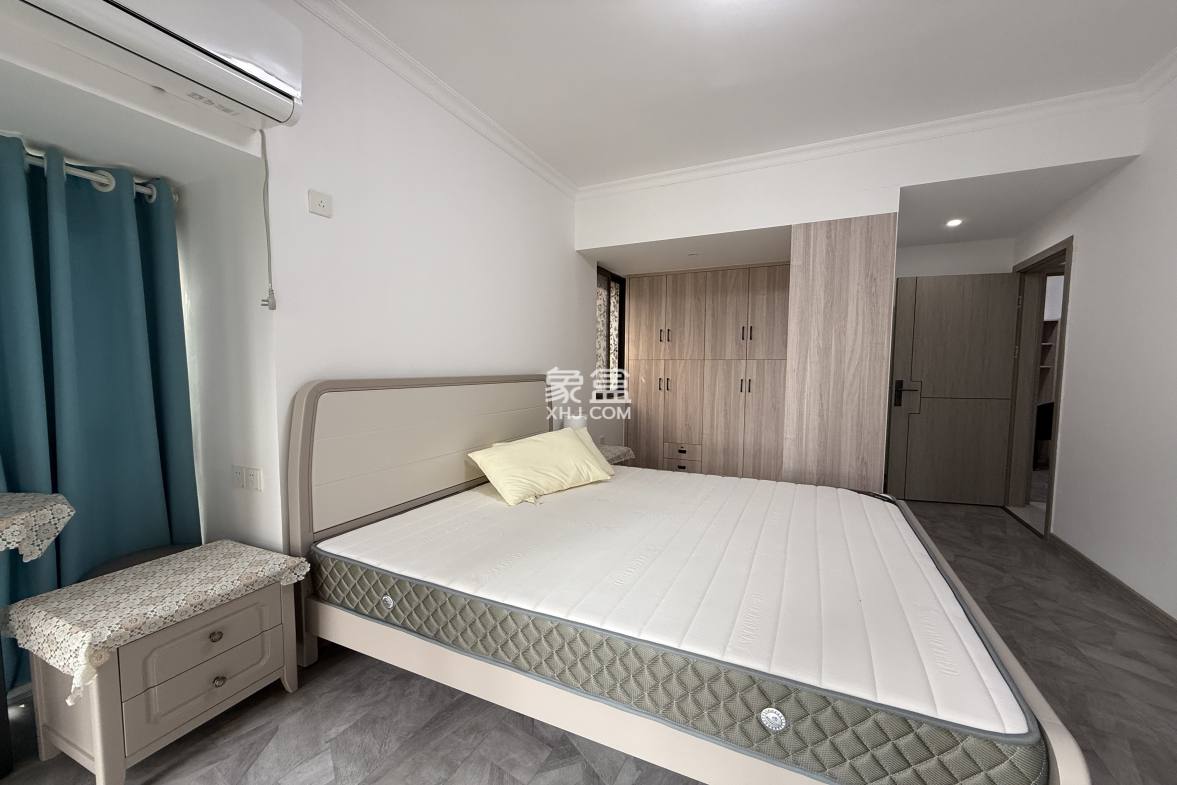 金钟时代城 3室2厅1卫 1800.00元/月 金钟时代城 3室2厅1卫 1800.00元/月室内图