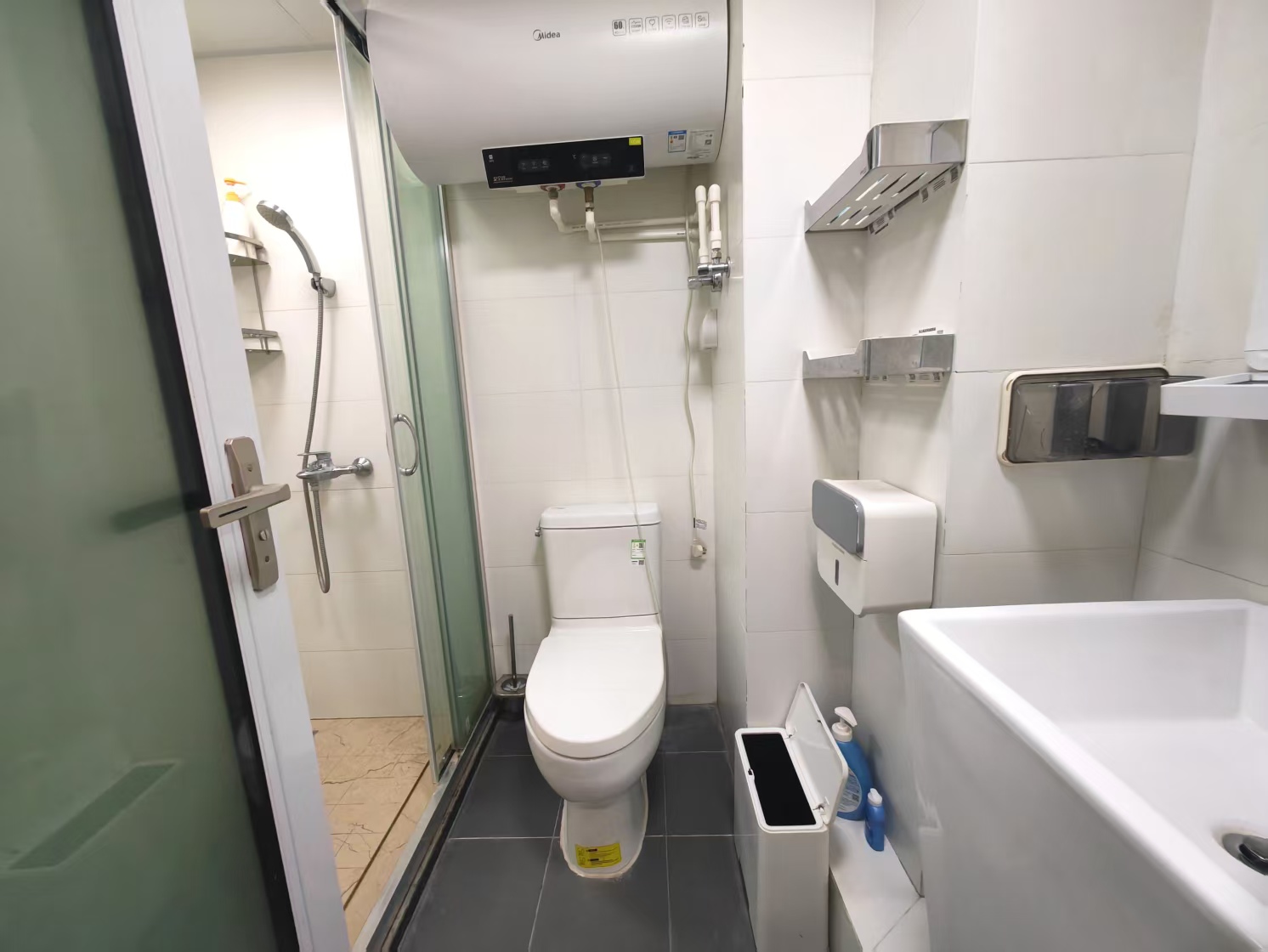 五江碧桂园城市广场  1室1厅1卫    1300.0元/月 五江碧桂园城市广场  1室1厅1卫    1300.0元/月室内图