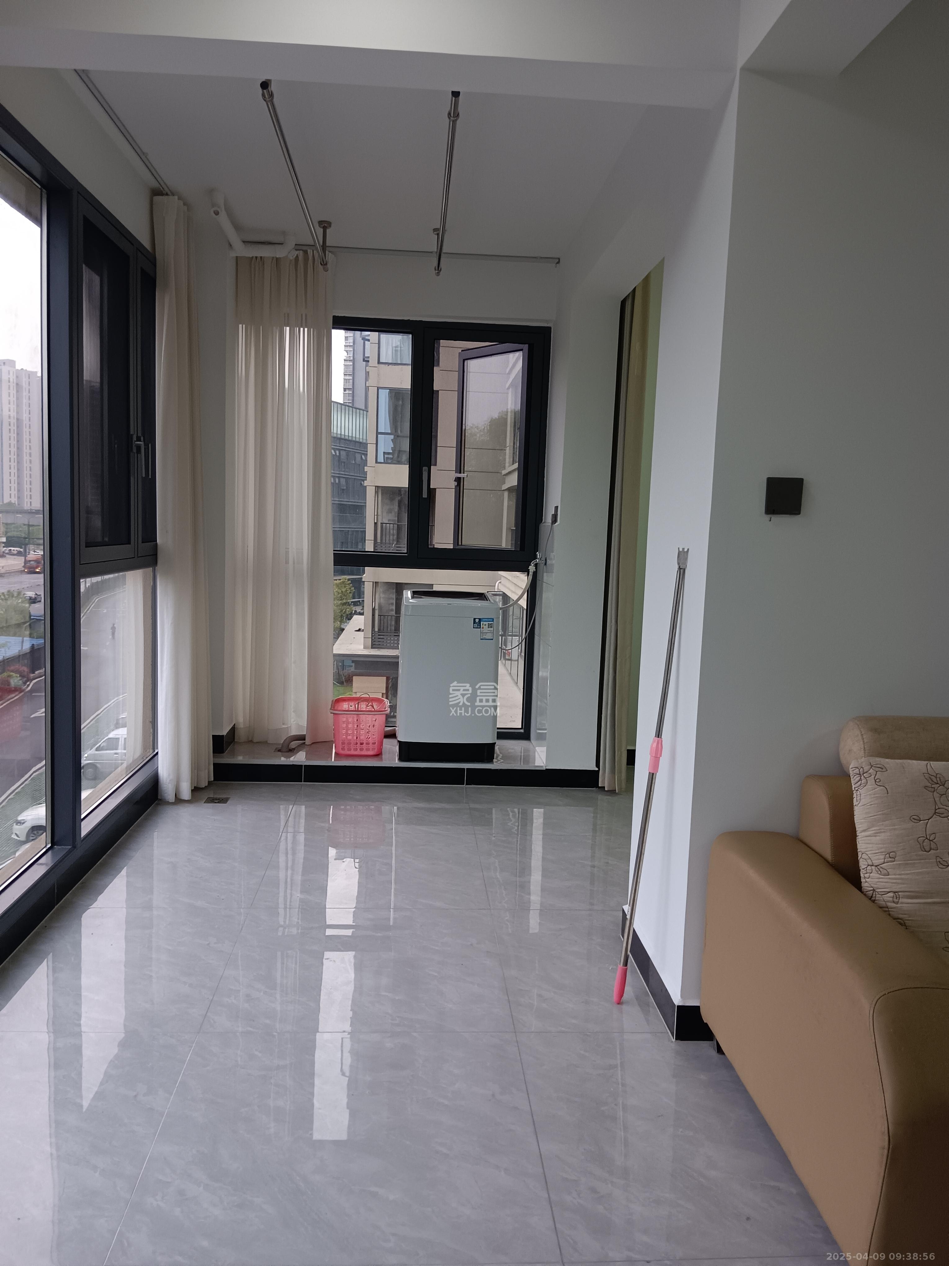 广荣福第 3室2厅2卫 2100.0元/月 广荣福第 3室2厅2卫 2100.0元/月室内图