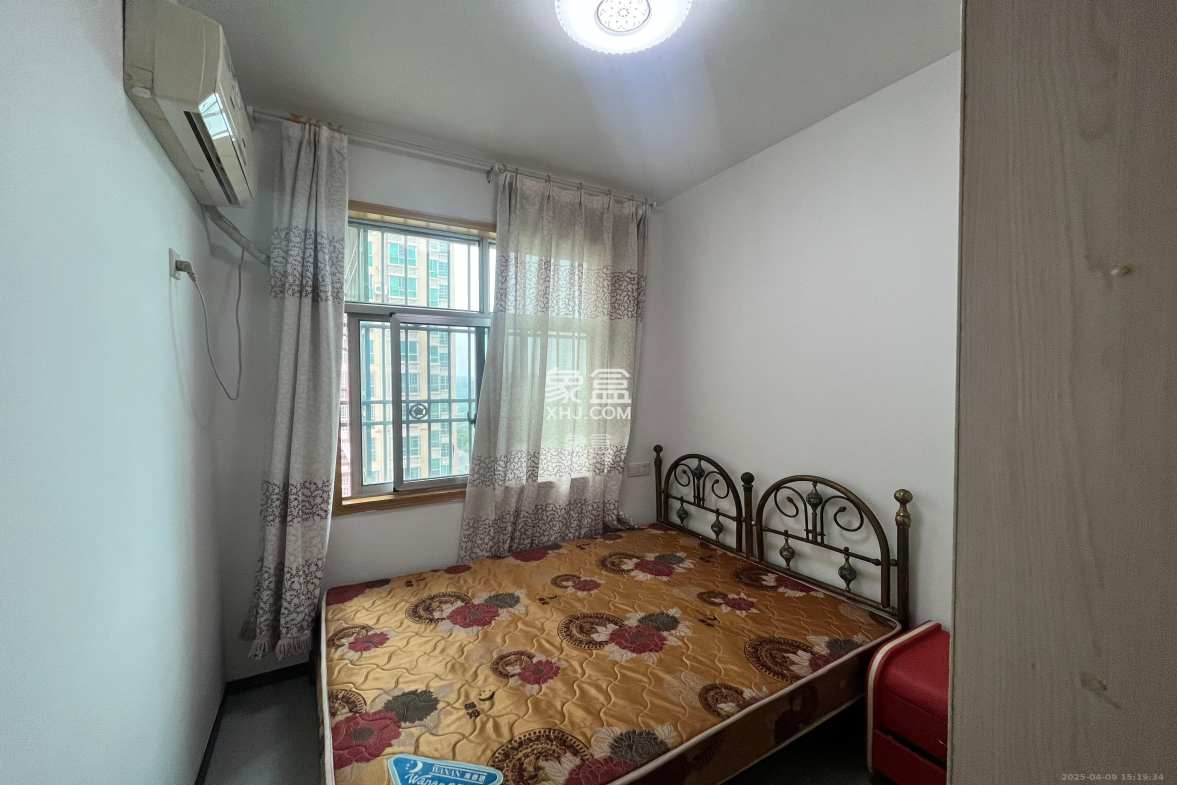 桃阳小区高层低层(安置小区)  3室2厅2卫    1800.0元/月 桃阳小区高层低层(安置小区)  3室2厅2卫    1800.0元/月室内图