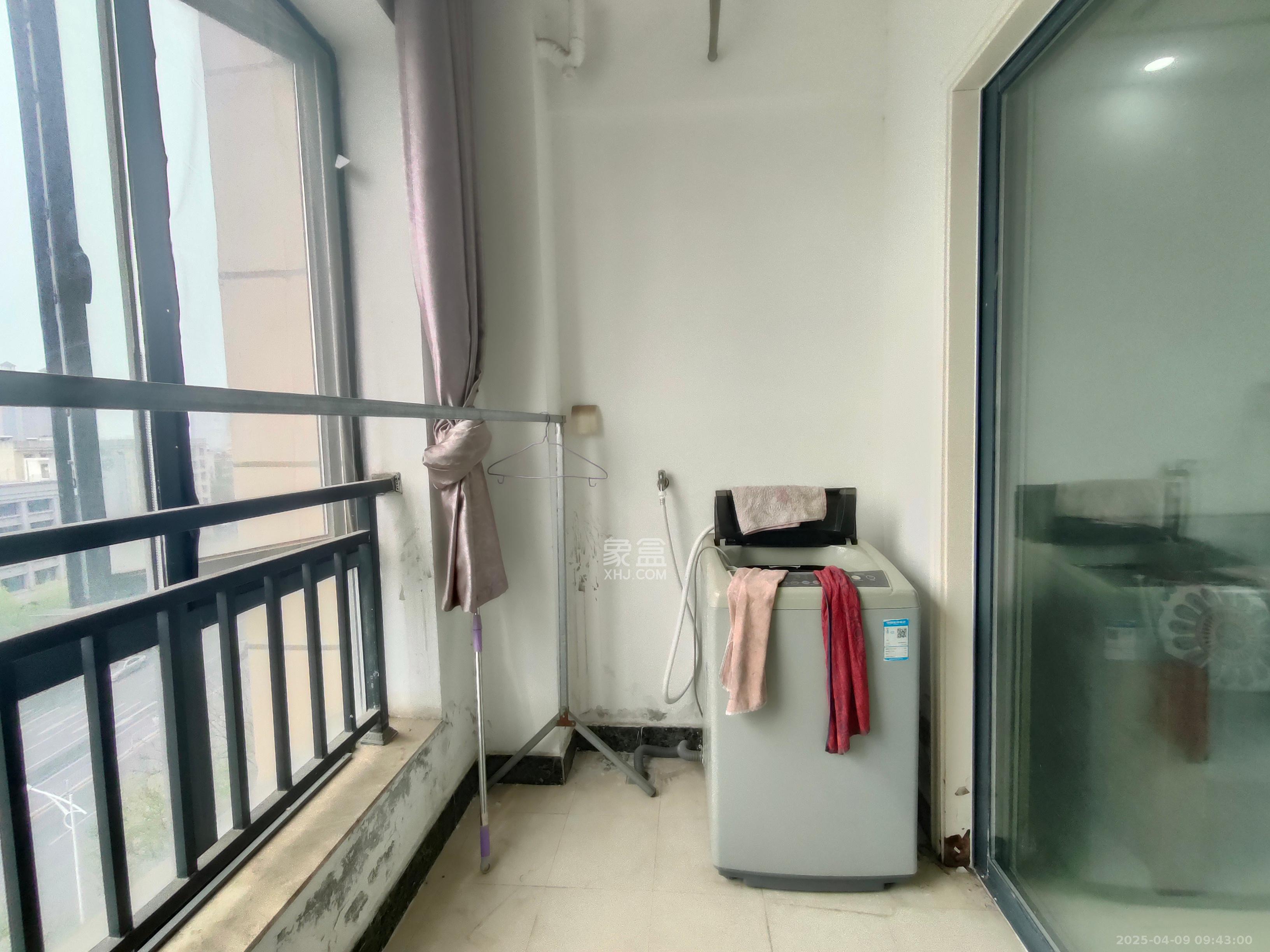中建木莲工社  2室1厅1卫   2100.00元/月室内图