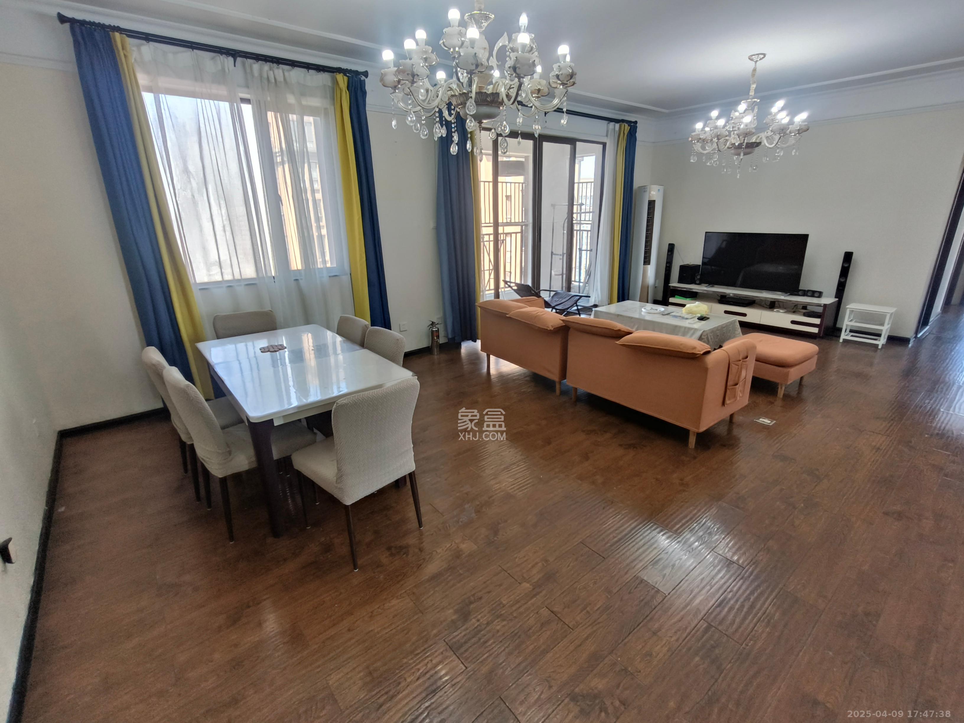 第六都(陆都小区) 4室2厅2卫 5500.0元/月 第六都(陆都小区) 4室2厅2卫 5500.0元/月室内图