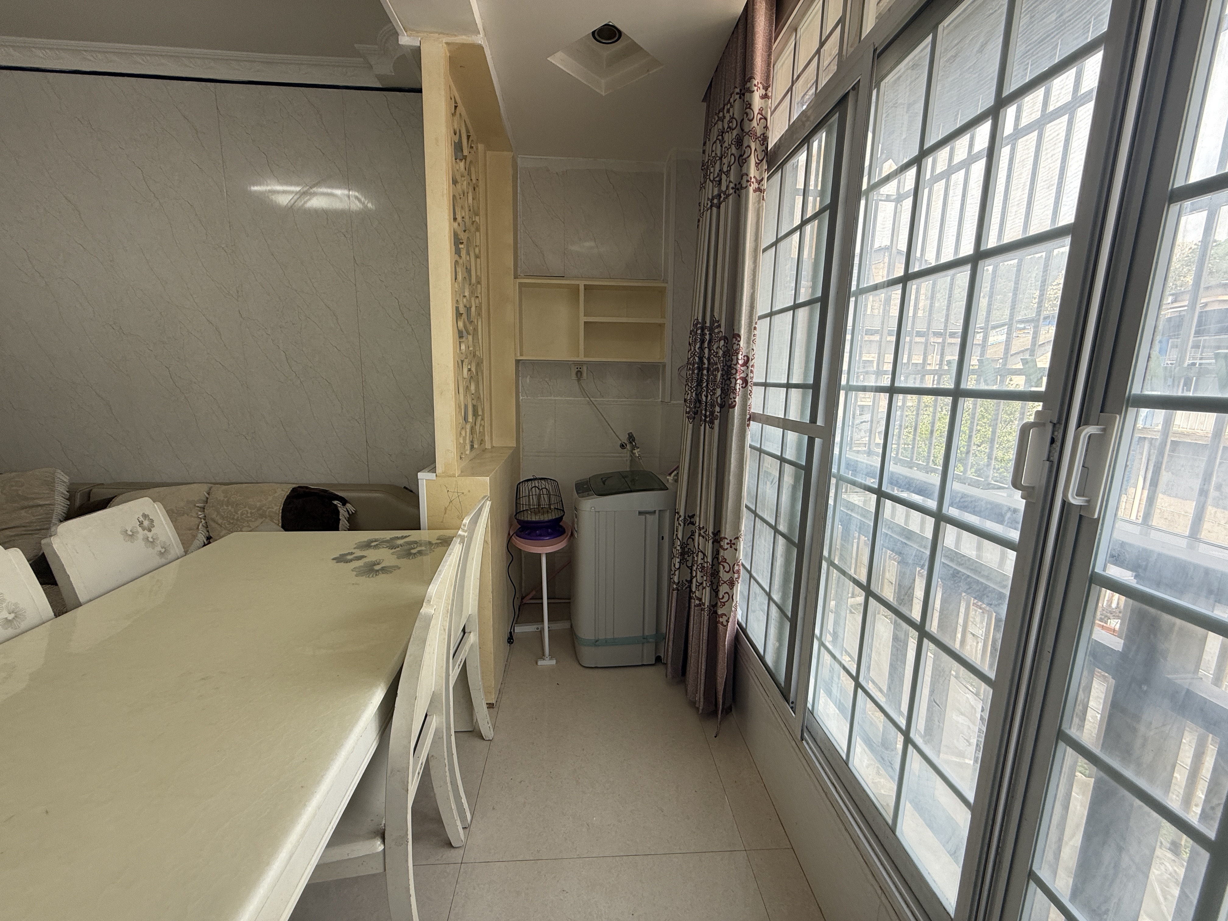 欣业苑 2室2厅1卫 38.0万 欣业苑 2室2厅1卫 38.0万客厅