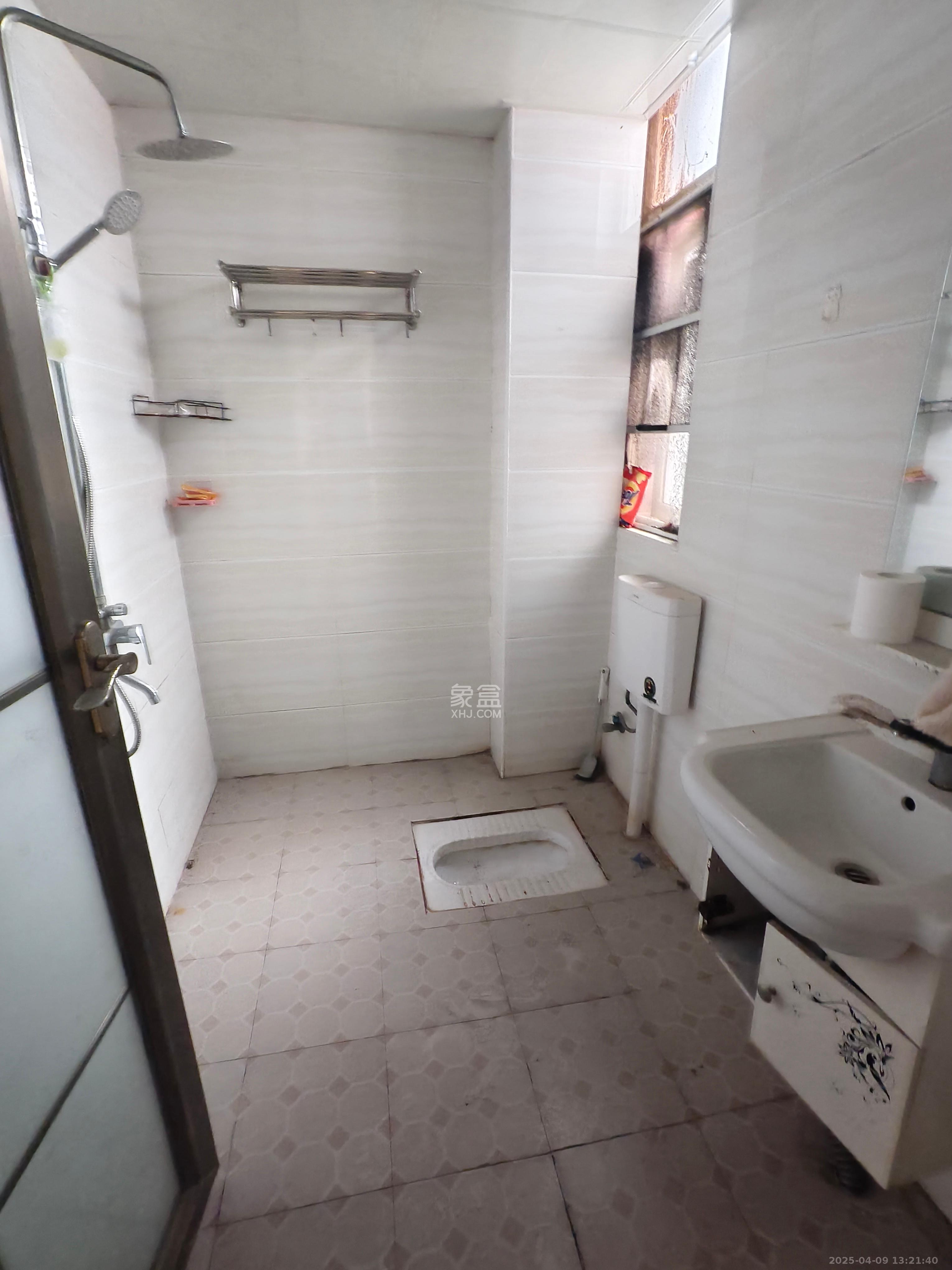 东门尚苑 3室2厅1卫 1600.0元/月 东门尚苑 3室2厅1卫 1600.0元/月室内图