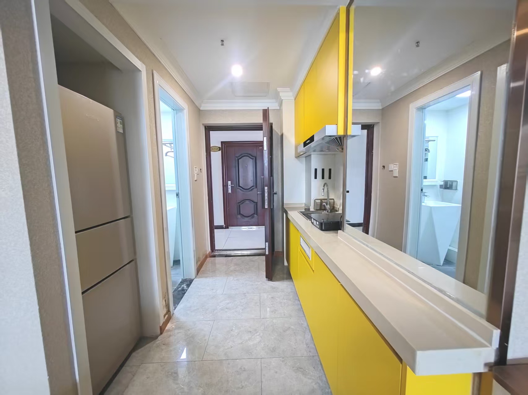 五江碧桂园城市广场  1室1厅1卫    1300.0元/月 五江碧桂园城市广场  1室1厅1卫    1300.0元/月室内图