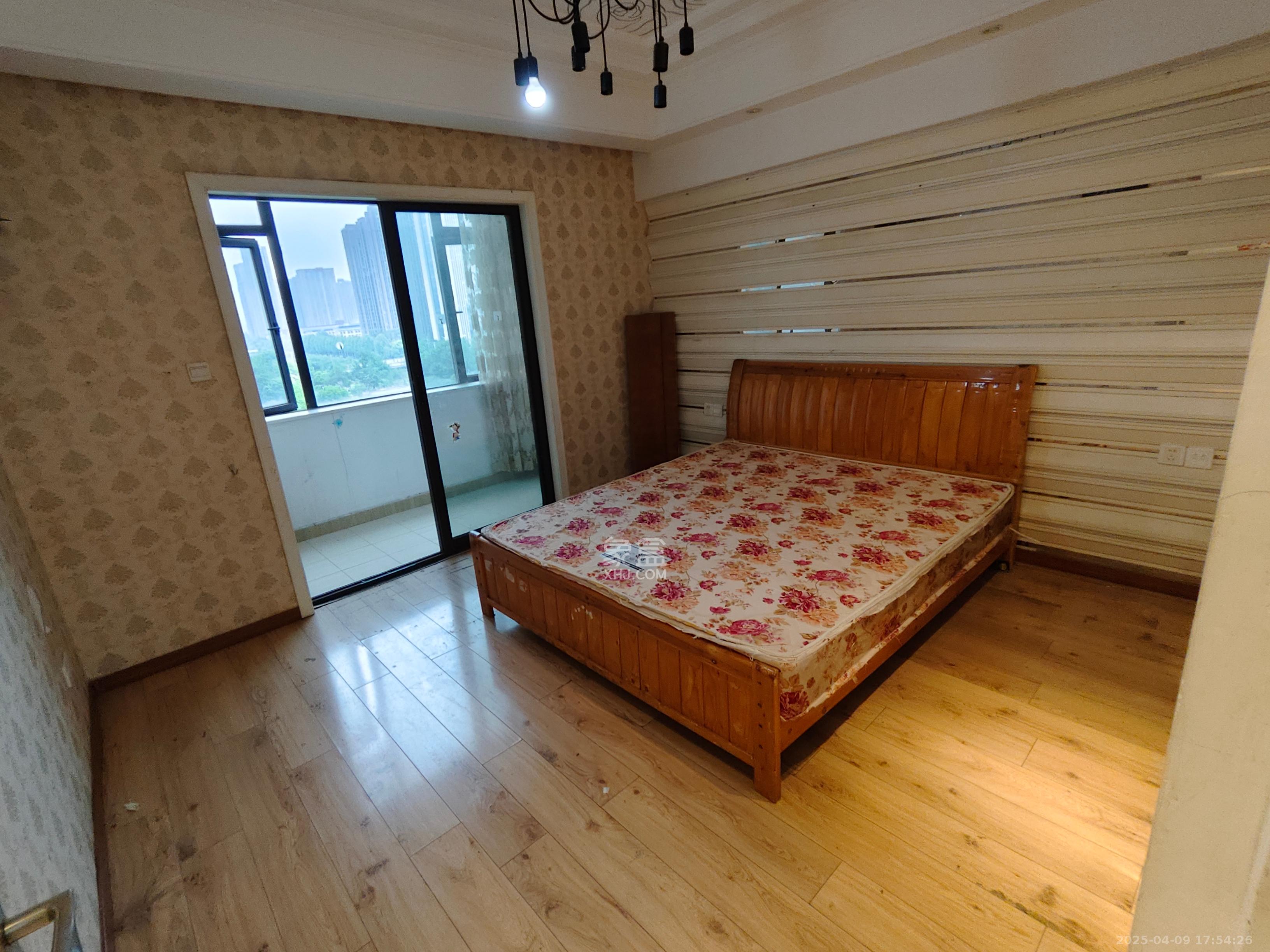 喜盈门范城  2室2厅1卫   2300.00元/月室内图