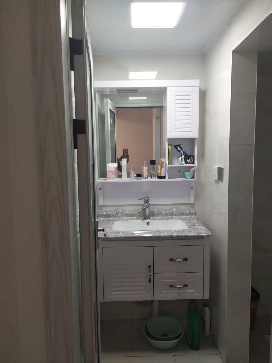 富兴嘉城 1室1厅1卫 1300.0元/月 富兴嘉城 1室1厅1卫 1300.0元/月室内图