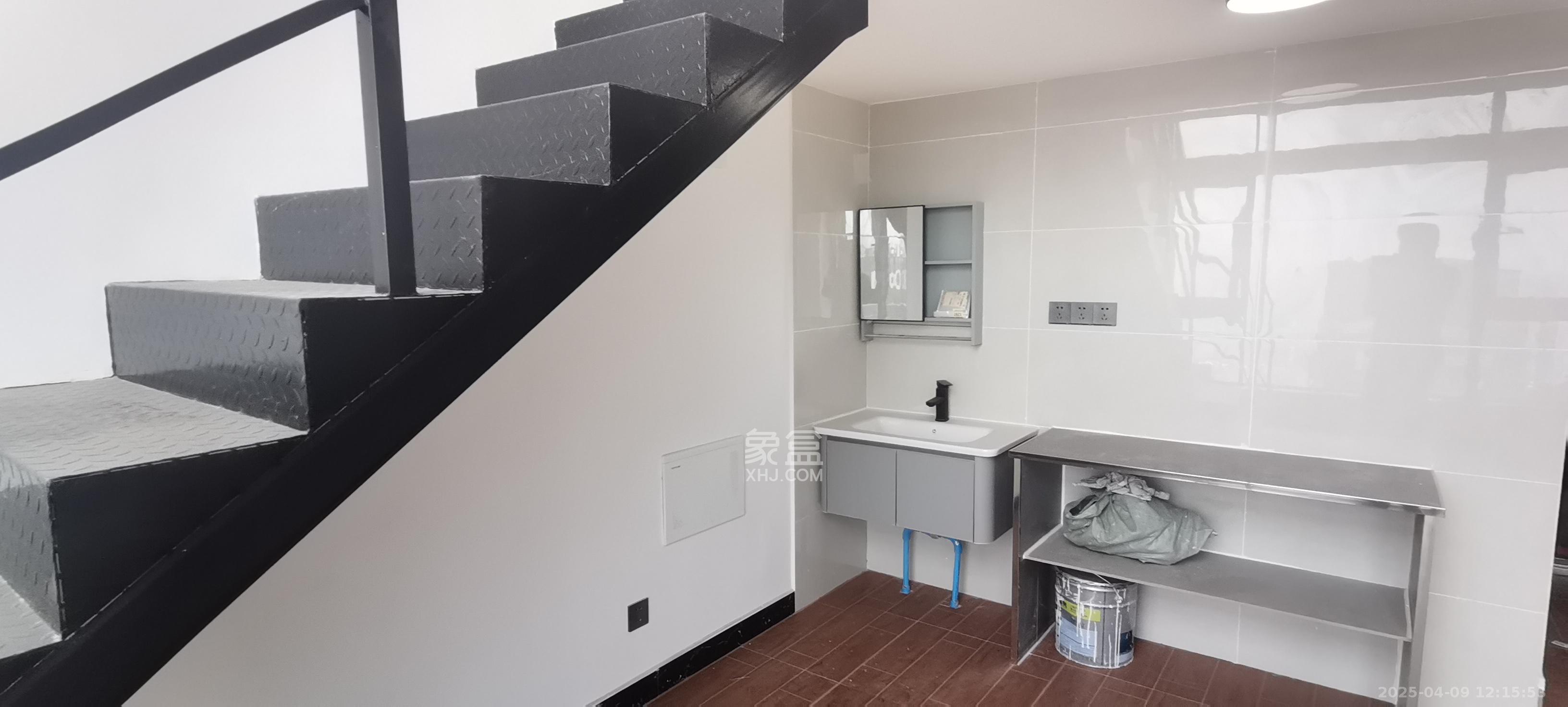 卓越中寰 1室0厅0卫 1800.0元/月 卓越中寰 1室0厅0卫 1800.0元/月室内图