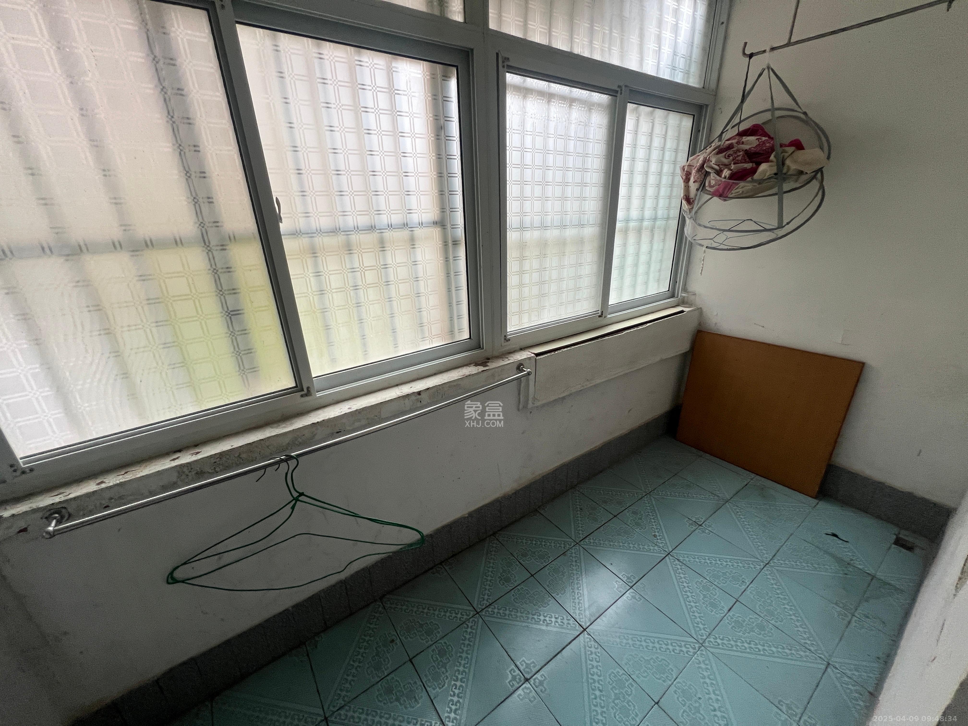 东瓜山一村  1室1厅1卫   1200.00元/月