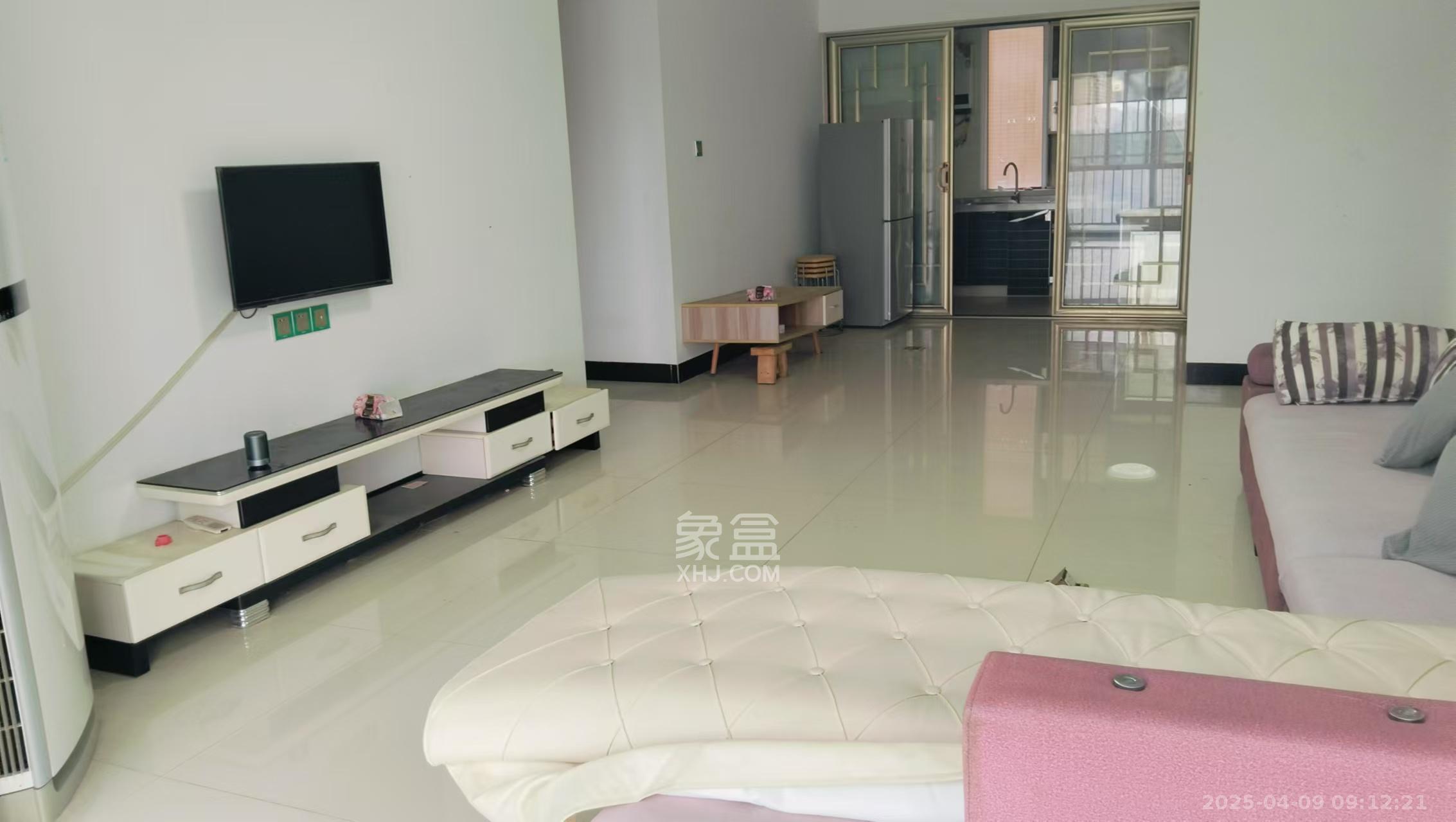 恒广国际景园一二区  3室2厅2卫    2100.0元/月 恒广国际景园一二区  3室2厅2卫    2100.0元/月室内图