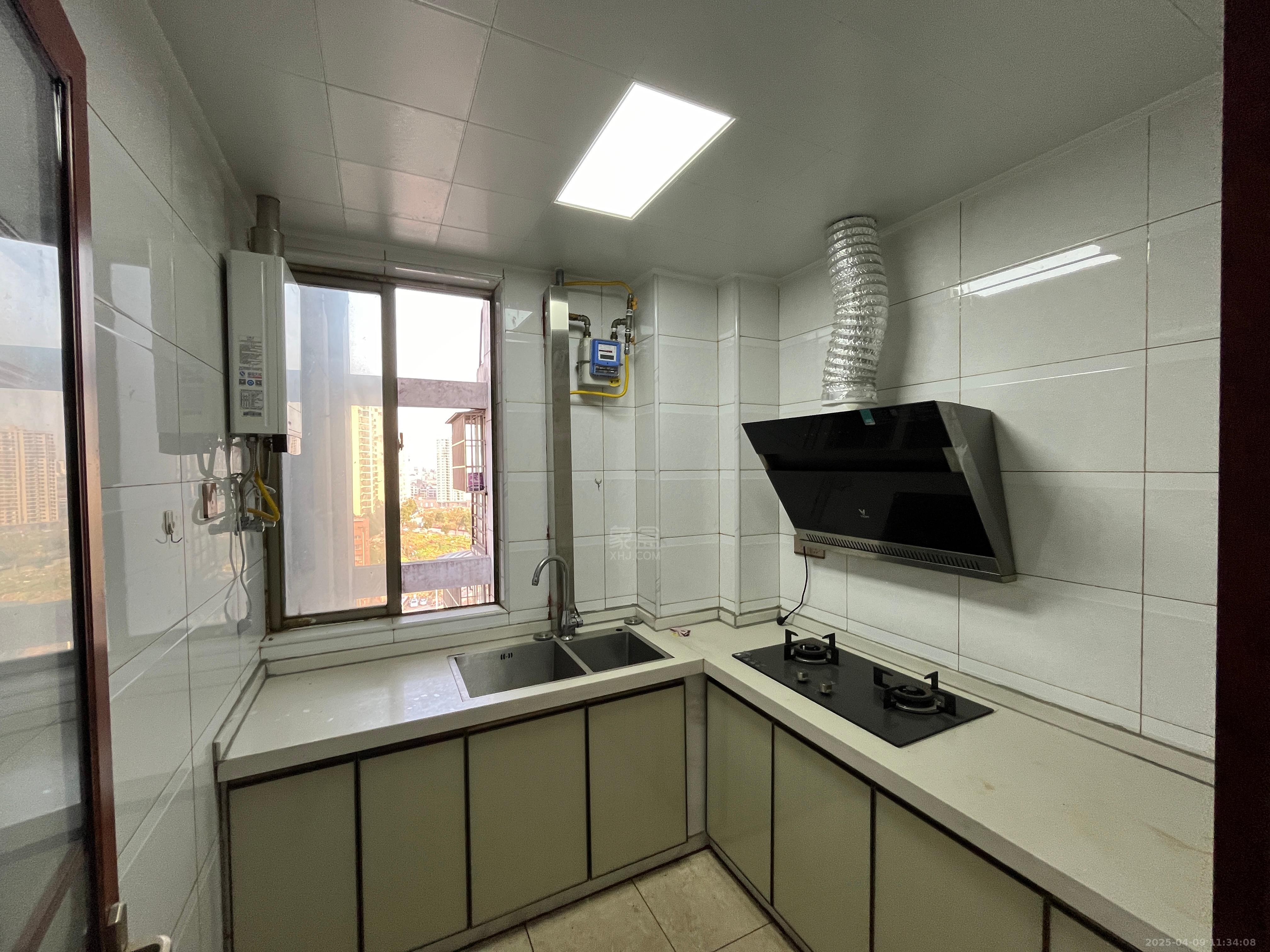 御华府 2室1厅1卫 1500.0元/月 御华府 2室1厅1卫 1500.0元/月室内图