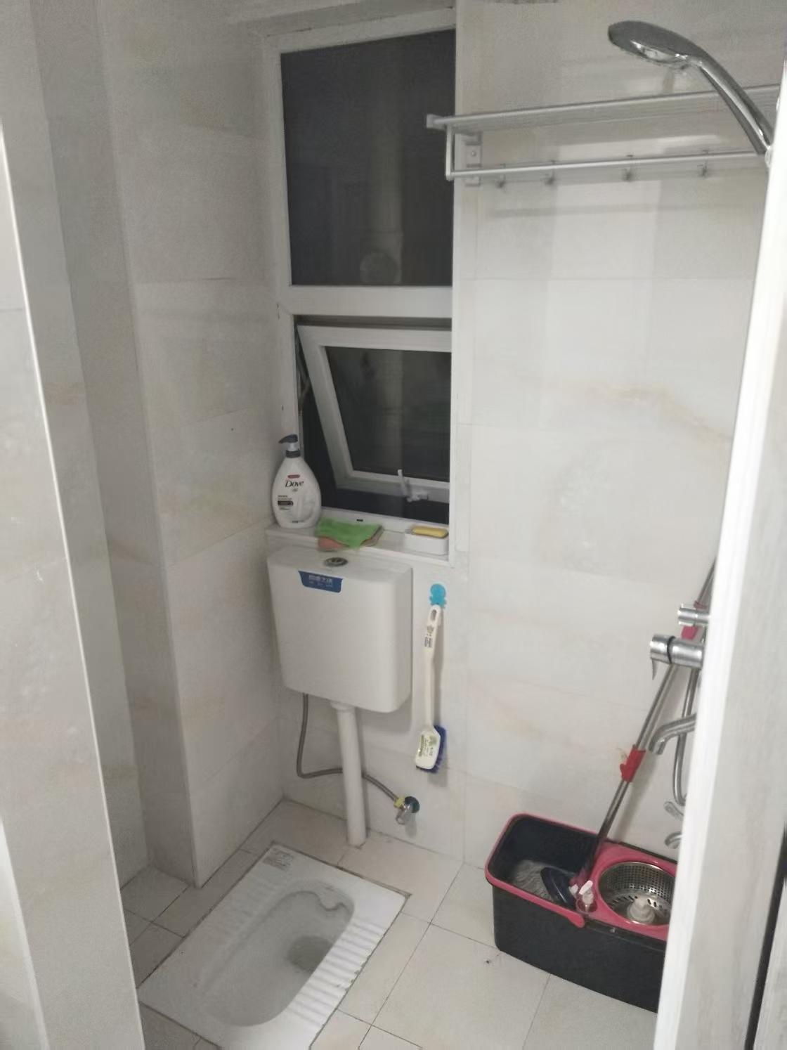 富兴嘉城 1室1厅1卫 1300.0元/月 富兴嘉城 1室1厅1卫 1300.0元/月室内图