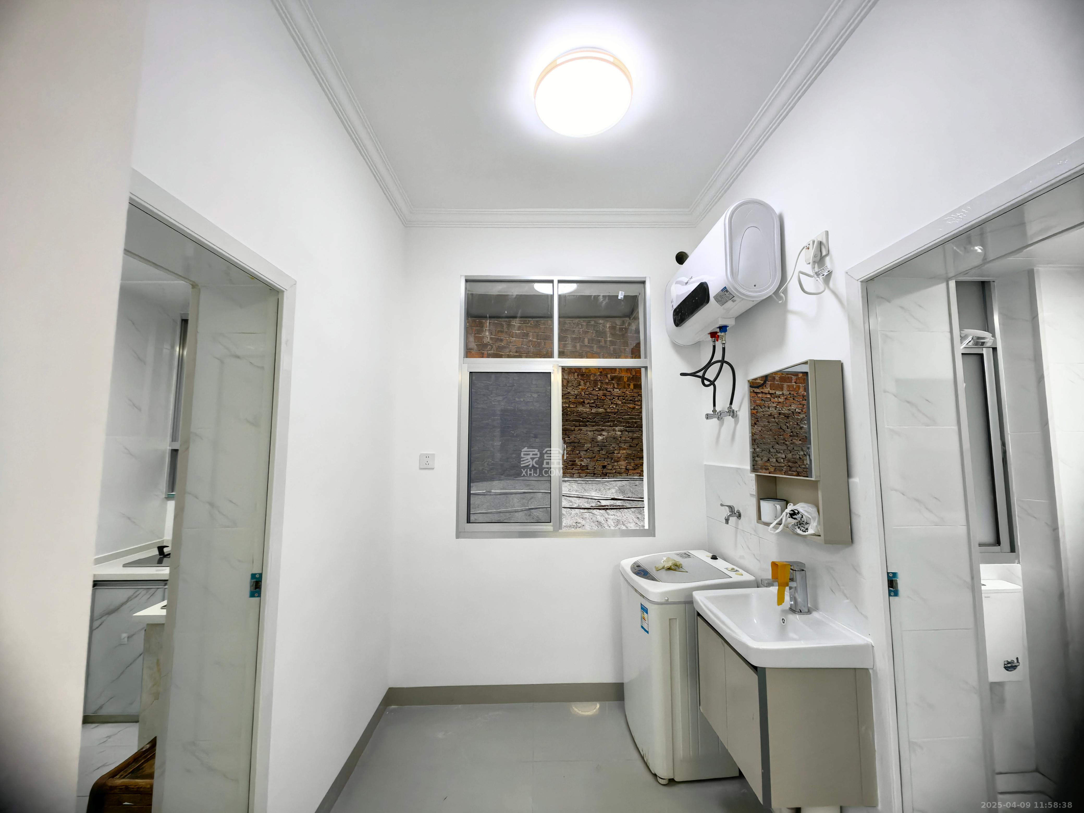 电子仓库宿舍 2室1厅1卫 2000.0元/月 电子仓库宿舍 2室1厅1卫 2000.0元/月室内图