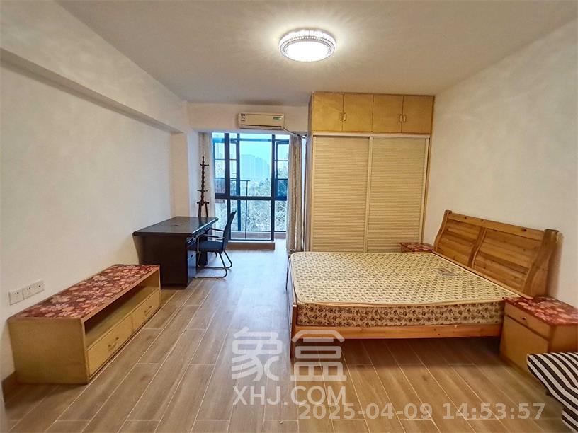 阳光100二期  1室1厅1卫   1400.00元/月室内图
