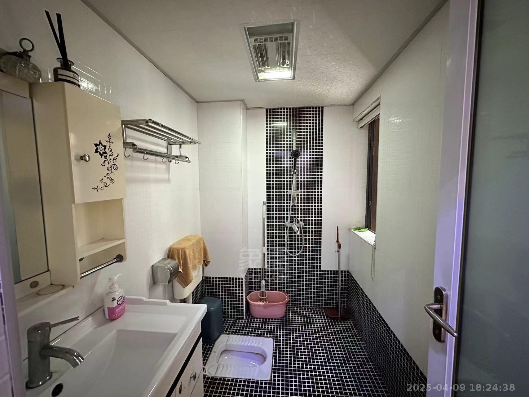 流金岁月-华晨国际 2室2厅1卫 2000.0元/月 流金岁月-华晨国际 2室2厅1卫 2000.0元/月室内图