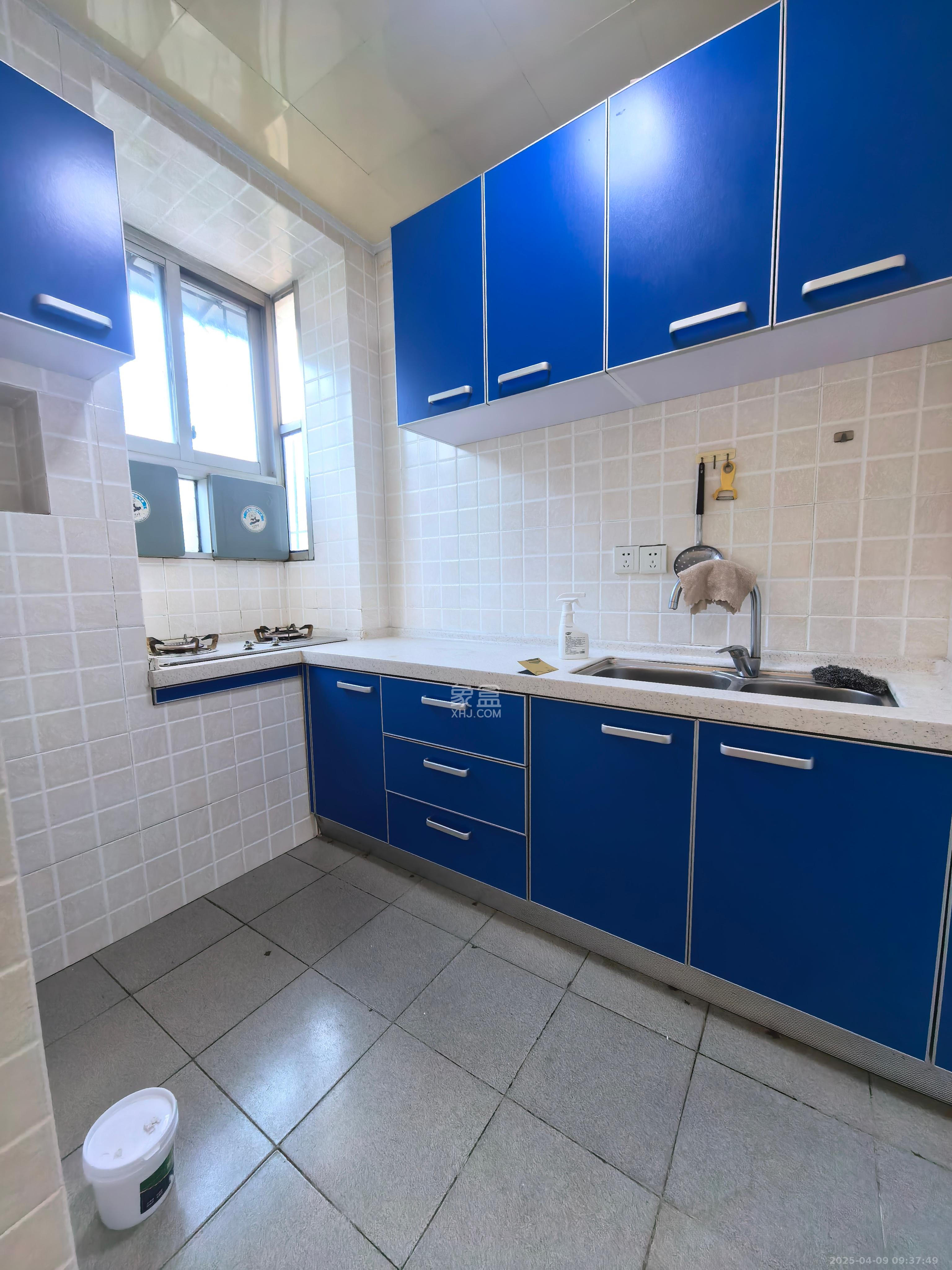 湘农桥社区 2室2厅1卫 2400.0元/月 湘农桥社区 2室2厅1卫 2400.0元/月室内图