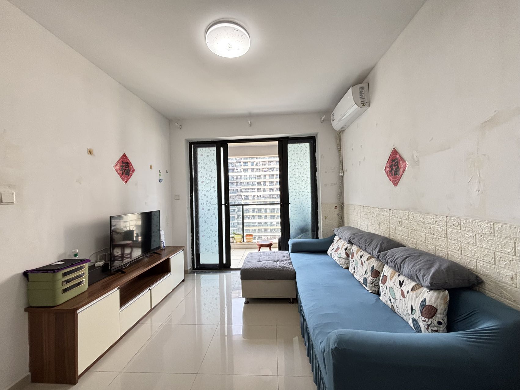 天地凤凰城  2室2厅1卫    81.0万 天地凤凰城  2室2厅1卫    81.0万