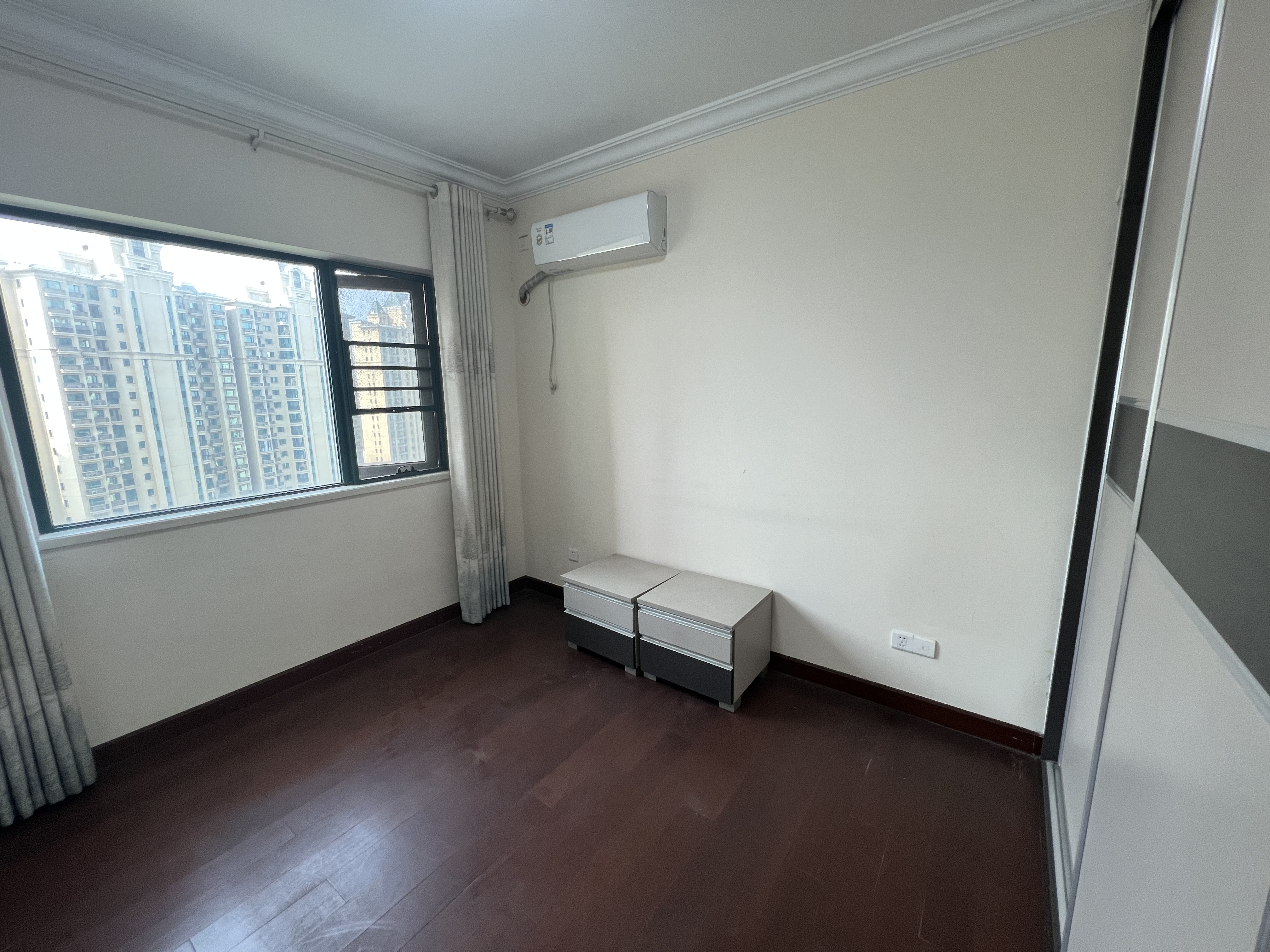 恒大绿洲 3室2厅1卫 2000.0元/月 恒大绿洲 3室2厅1卫 2000.0元/月室内图