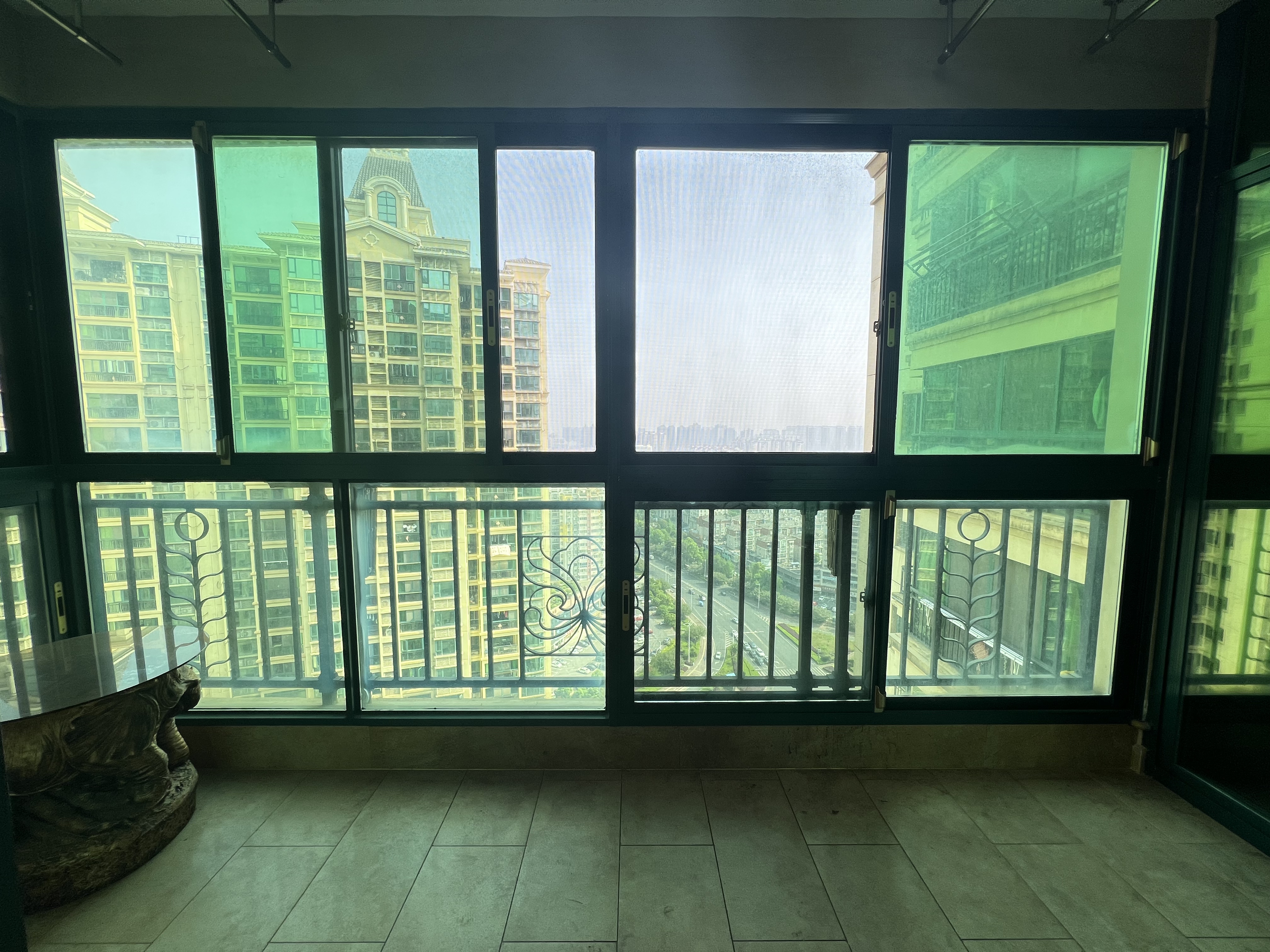 恒大绿洲 3室2厅1卫 2000.0元/月 恒大绿洲 3室2厅1卫 2000.0元/月室内图