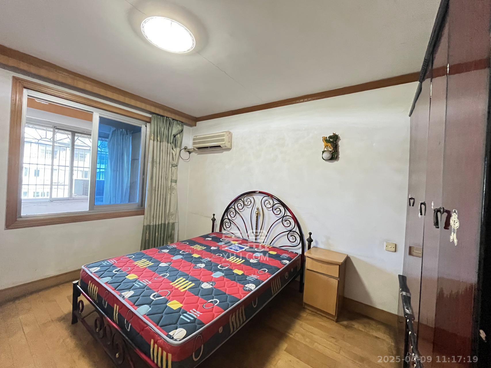 桔园小区1-8片 3室2厅1卫 1000.0元/月 桔园小区1-8片 3室2厅1卫 1000.0元/月室内图