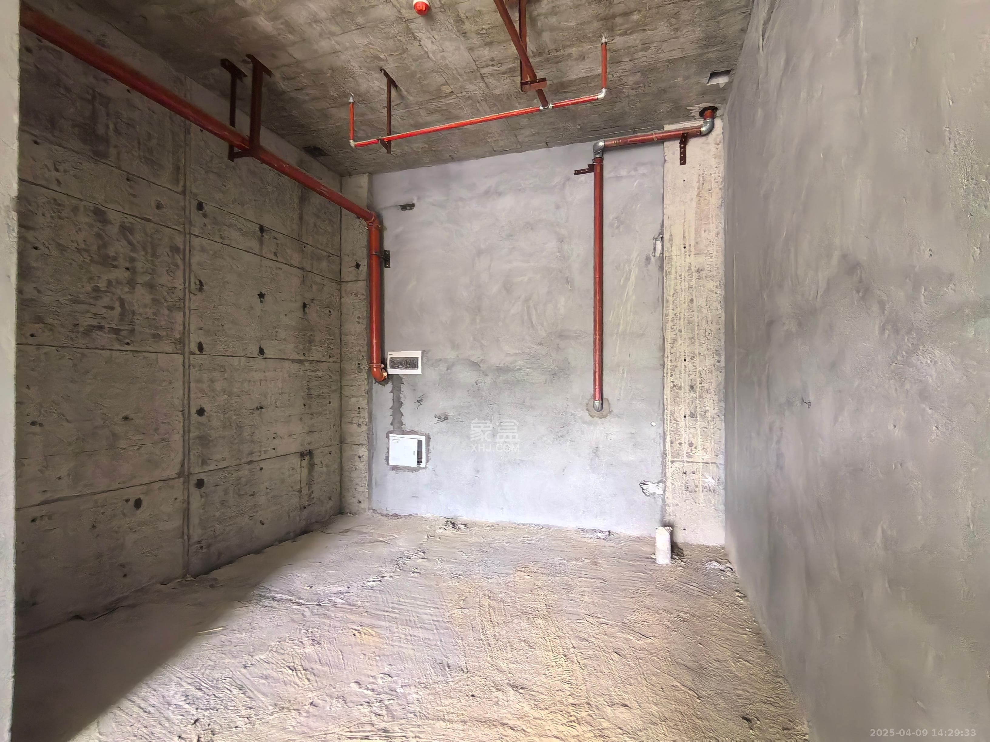 臻园   36.7㎡      11400.0元/月室内图